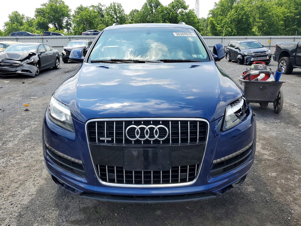 2015 Audi Q7 Premium Plus Синий vin: WA1LGAFE8FD025256