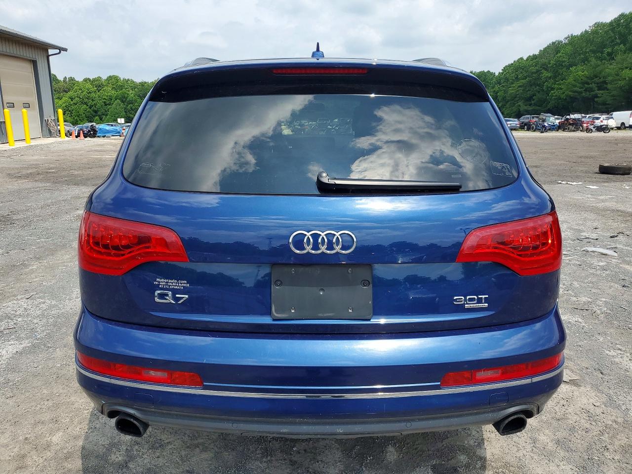 2015 Audi Q7 Premium Plus Синий vin: WA1LGAFE8FD025256