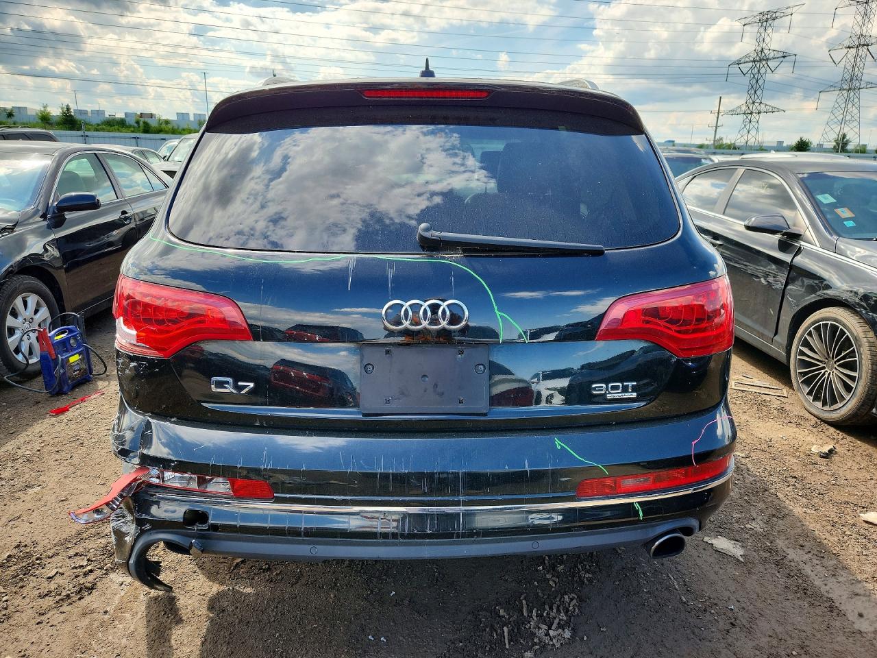 2015 Audi Q7 Premium Plus Черный vin: WA1LGAFE8FD031056