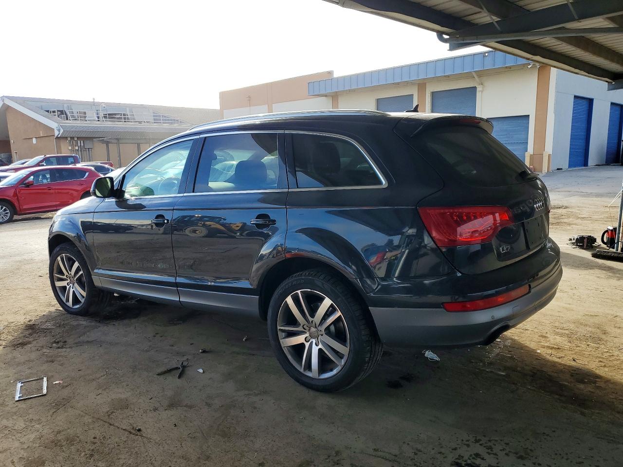 2011 Audi Q7 Premium Plus Синий vin: WA1LGAFE9CD006310