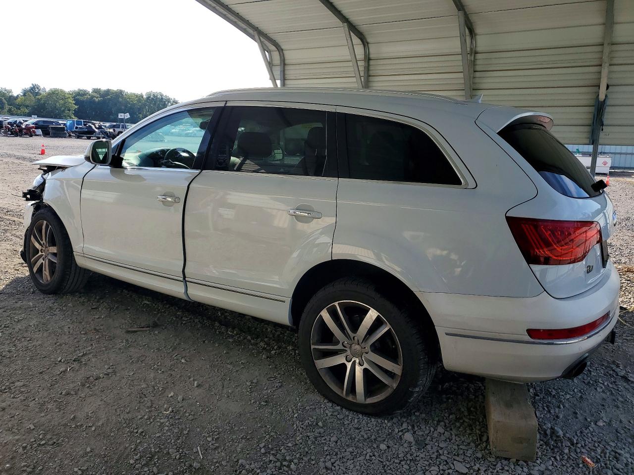 2013 Audi Q7 Premium Plus White vin: WA1LGAFE9DD003246