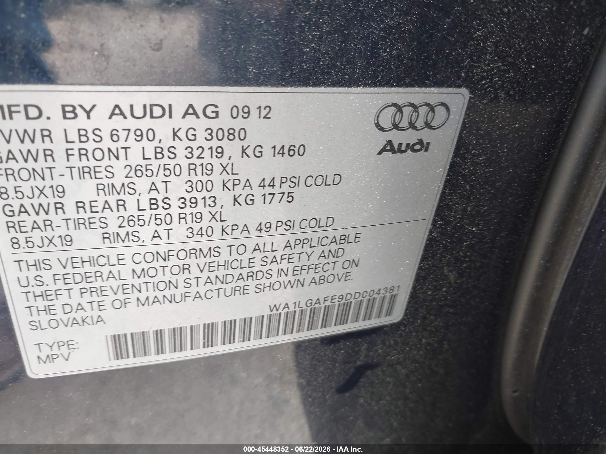 2013 Audi Q7 3.0t Premium Blue vin: WA1LGAFE9DD004381