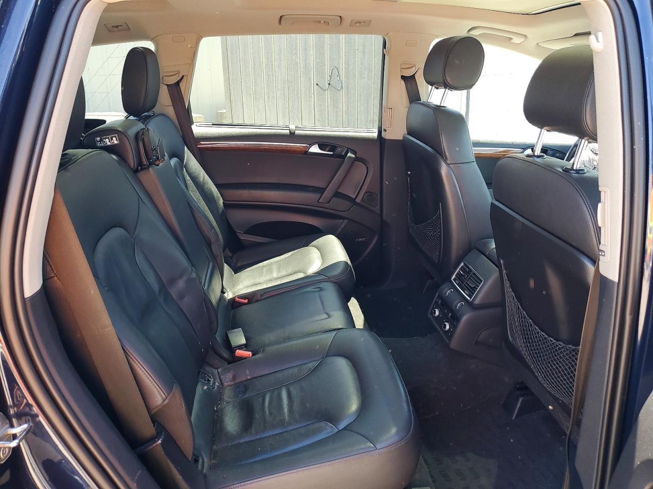 2014 Audi Q7 Premium Plus Blue vin: WA1LGAFE9ED012210