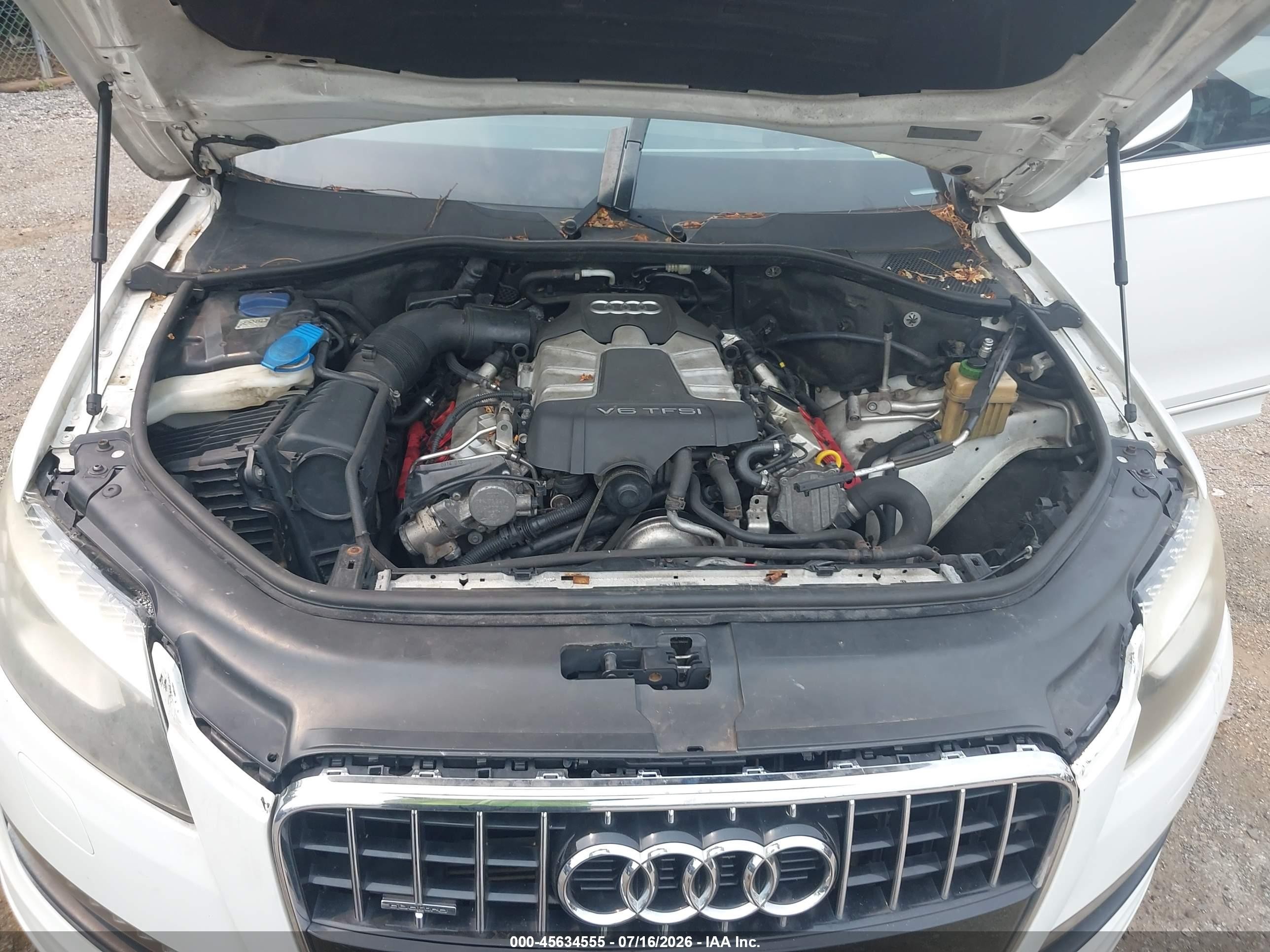2014 Audi Q7 3.0t Premium White vin: WA1LGAFE9ED017858