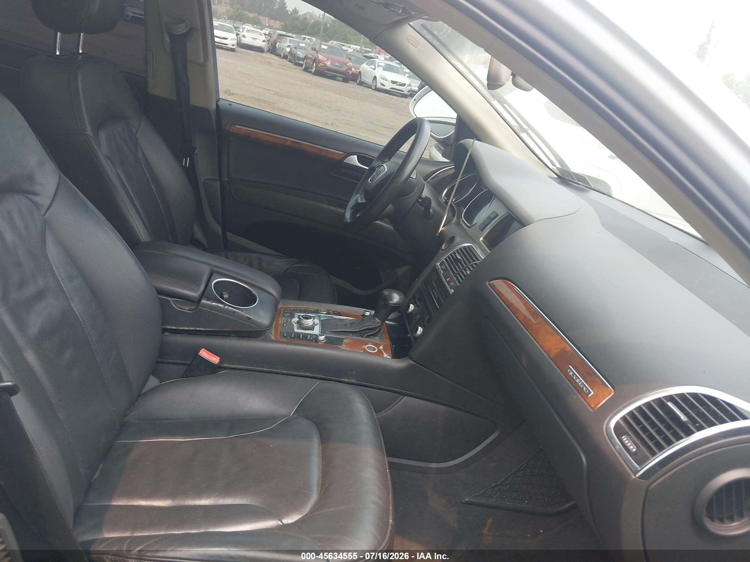 2014 Audi Q7 3.0t Premium White vin: WA1LGAFE9ED017858