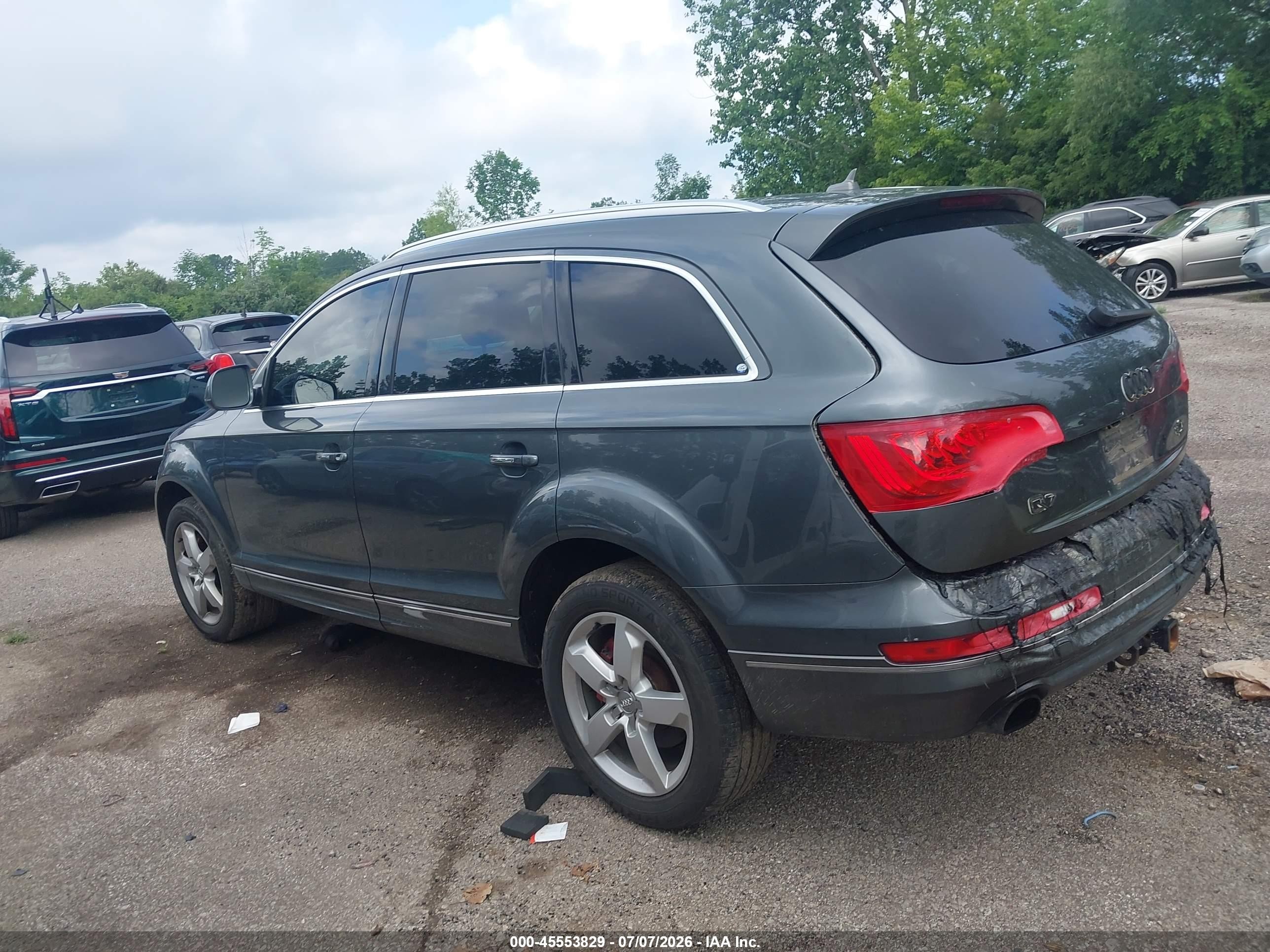 2015 Audi Q7 3.0t Premium Gray vin: WA1LGAFE9FD012631