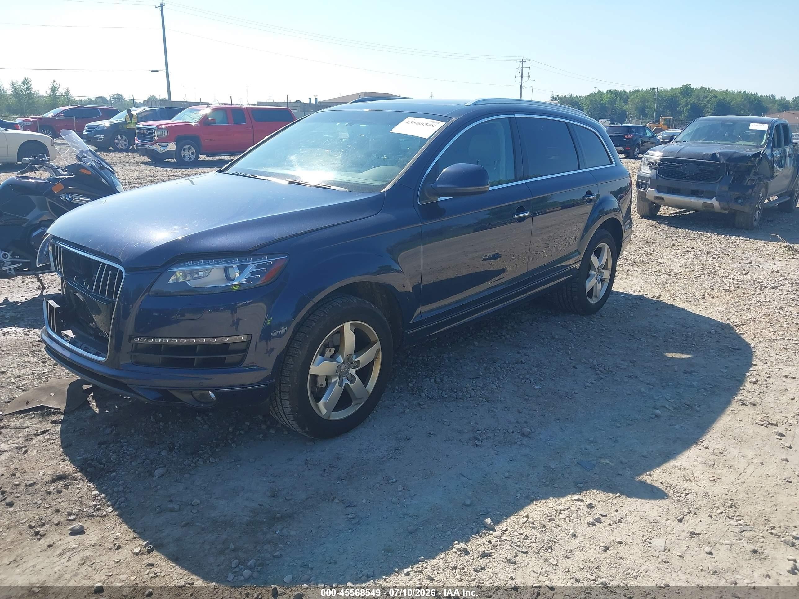 2015 Audi Q7 3.0t Premium Синий vin: WA1LGAFE9FD014234