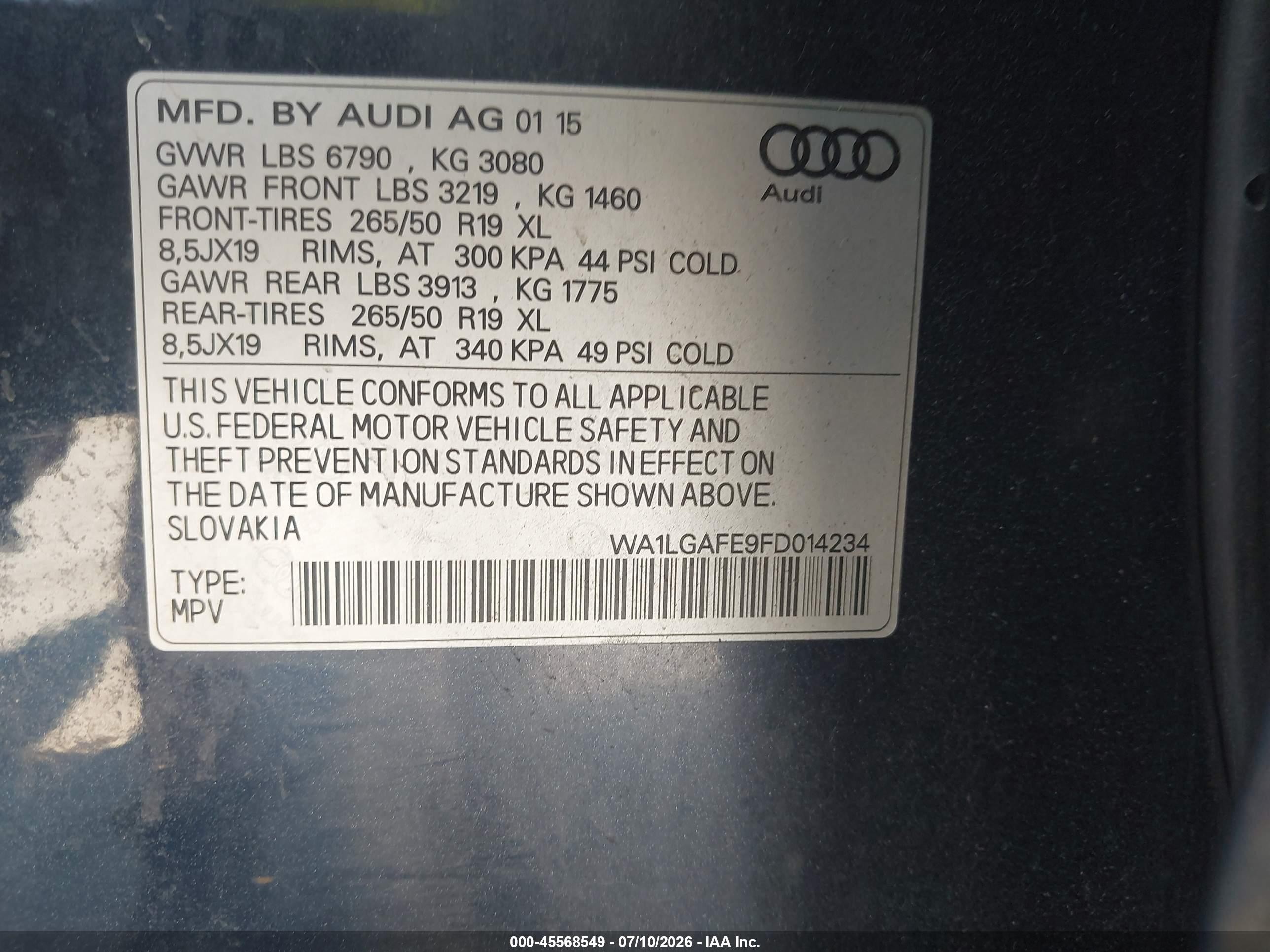 2015 Audi Q7 3.0t Premium Синий vin: WA1LGAFE9FD014234