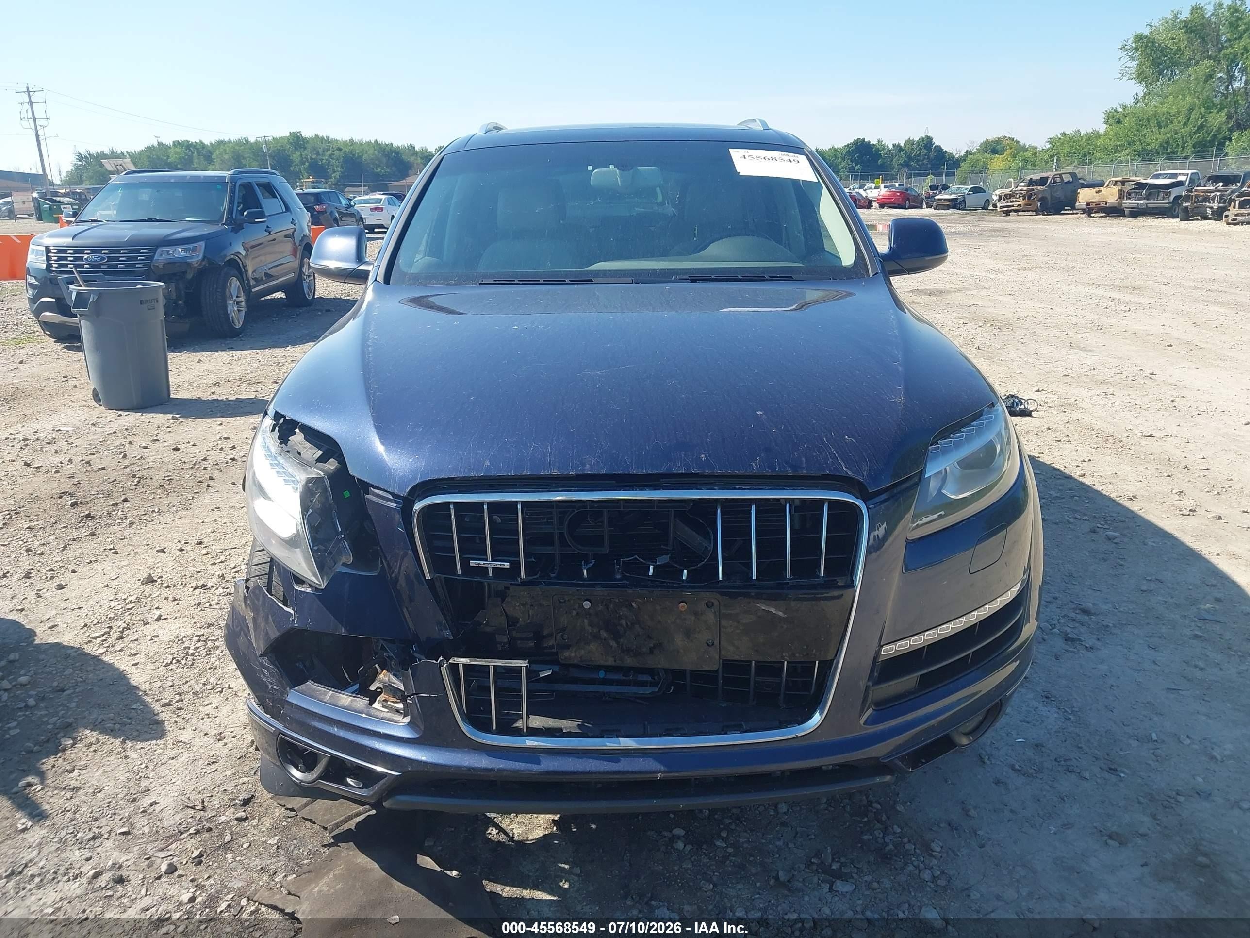 2015 Audi Q7 3.0t Premium Синий vin: WA1LGAFE9FD014234