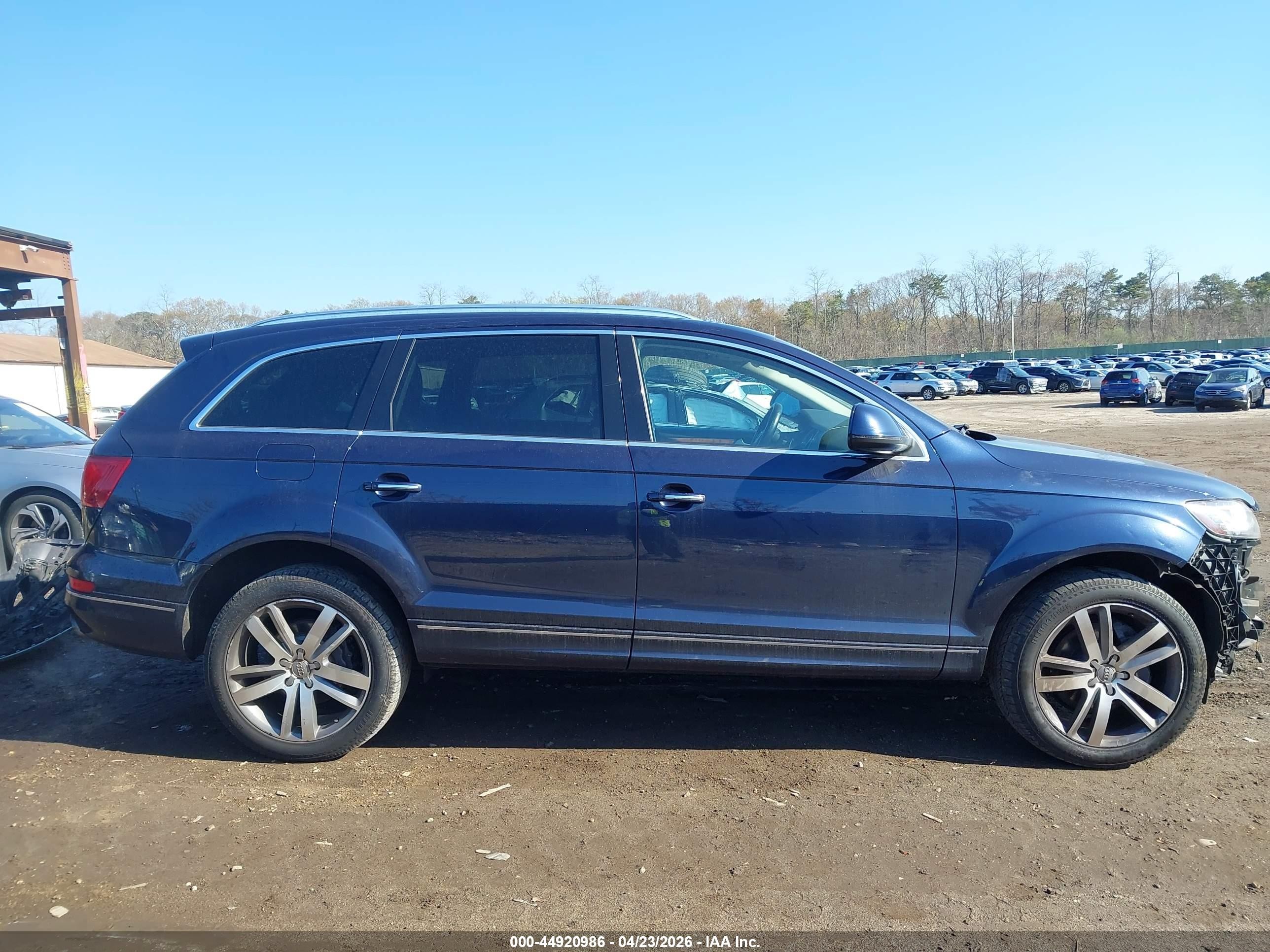2015 Audi Q7 3.0t Premium Black vin: WA1LGAFE9FD015027