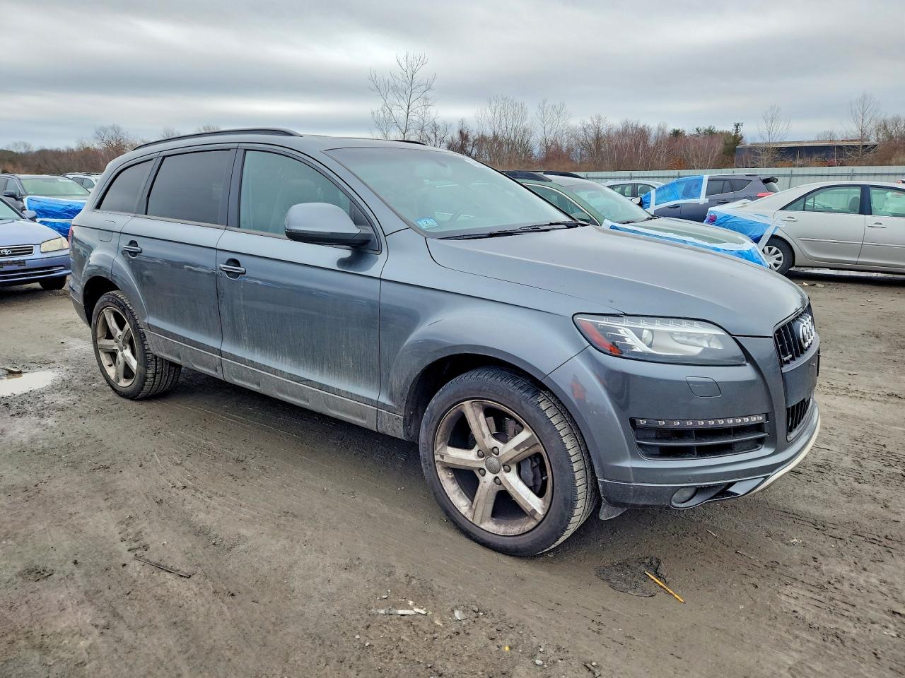 2015 Audi Q7 Premium Plus Gray vin: WA1LGAFE9FD028943