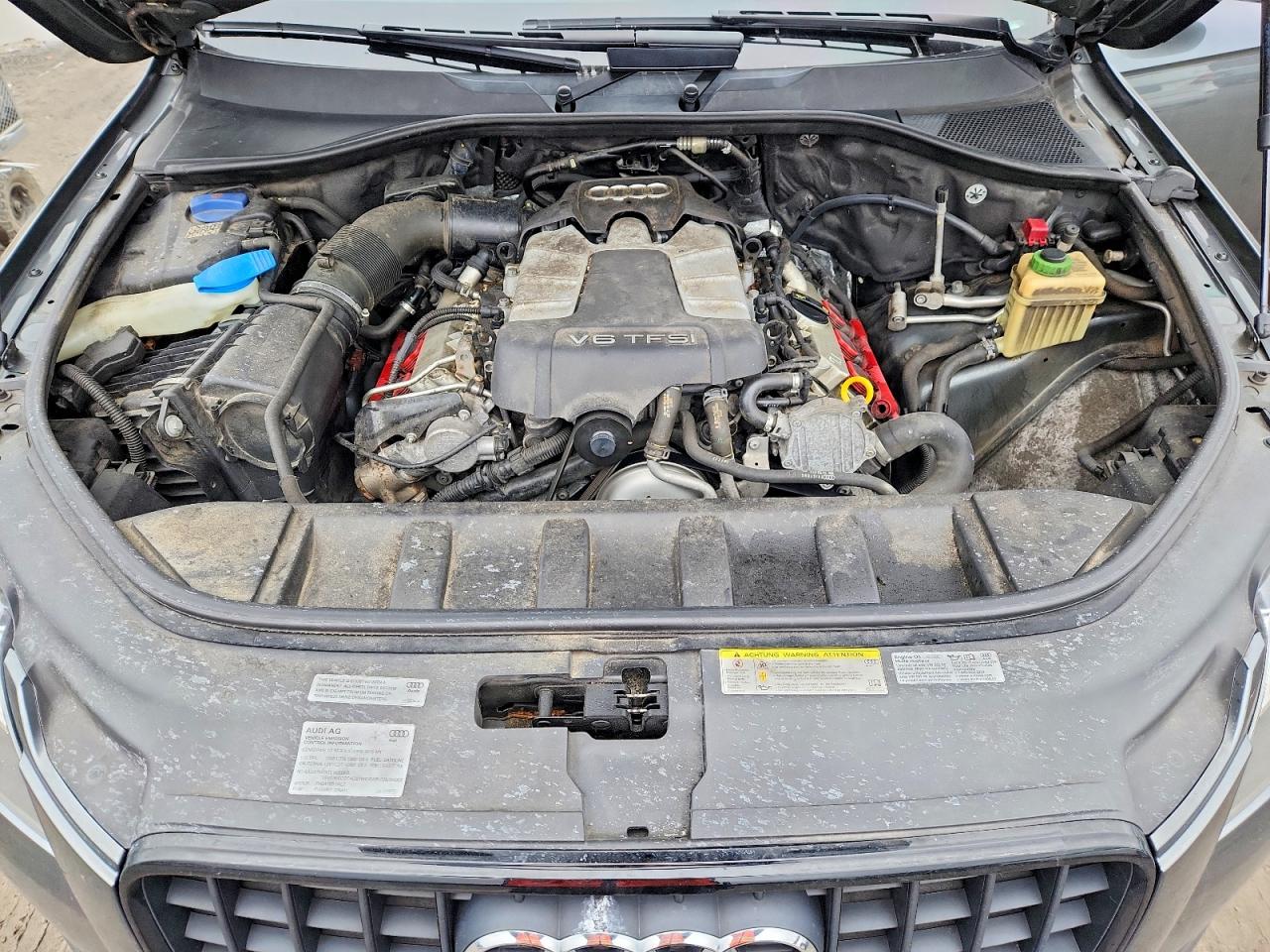 2015 Audi Q7 Premium Plus Gray vin: WA1LGAFE9FD028943