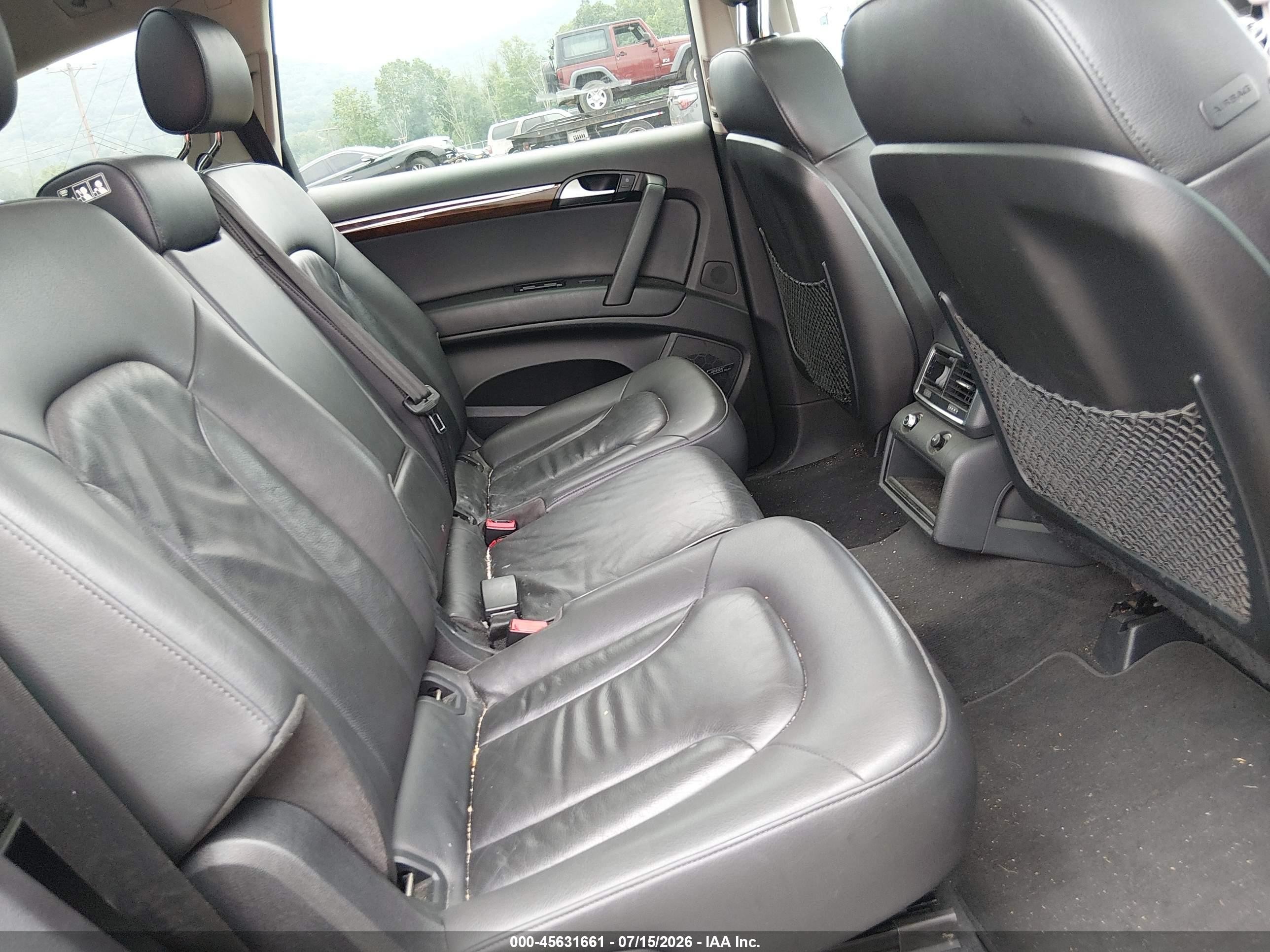 2011 Audi Q7 3.0t Premium Gray vin: WA1LGAFEXBD010445
