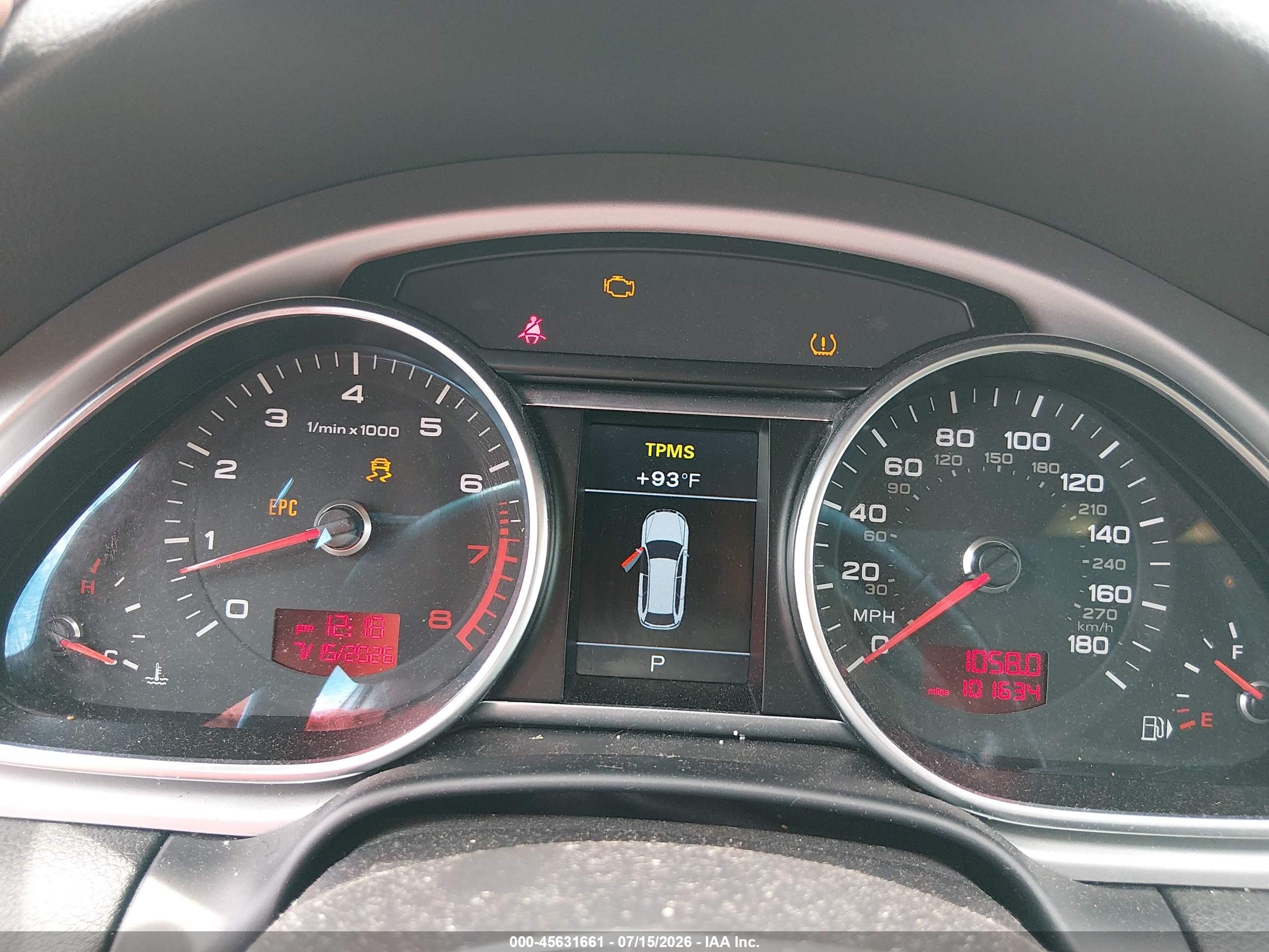 2011 Audi Q7 3.0t Premium Gray vin: WA1LGAFEXBD010445
