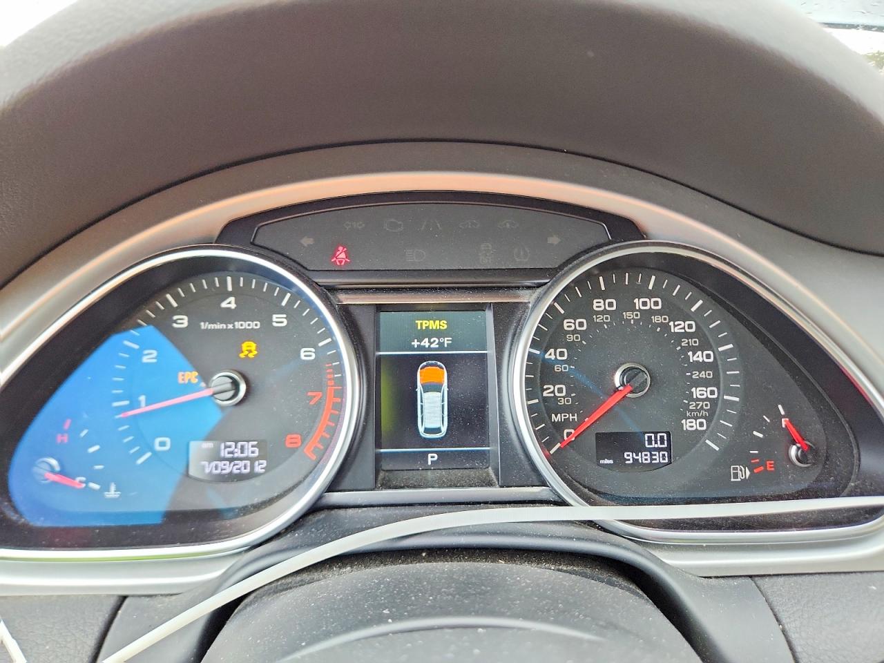 2013 Audi Q7 Premium Plus Gray vin: WA1LGAFEXDD015647
