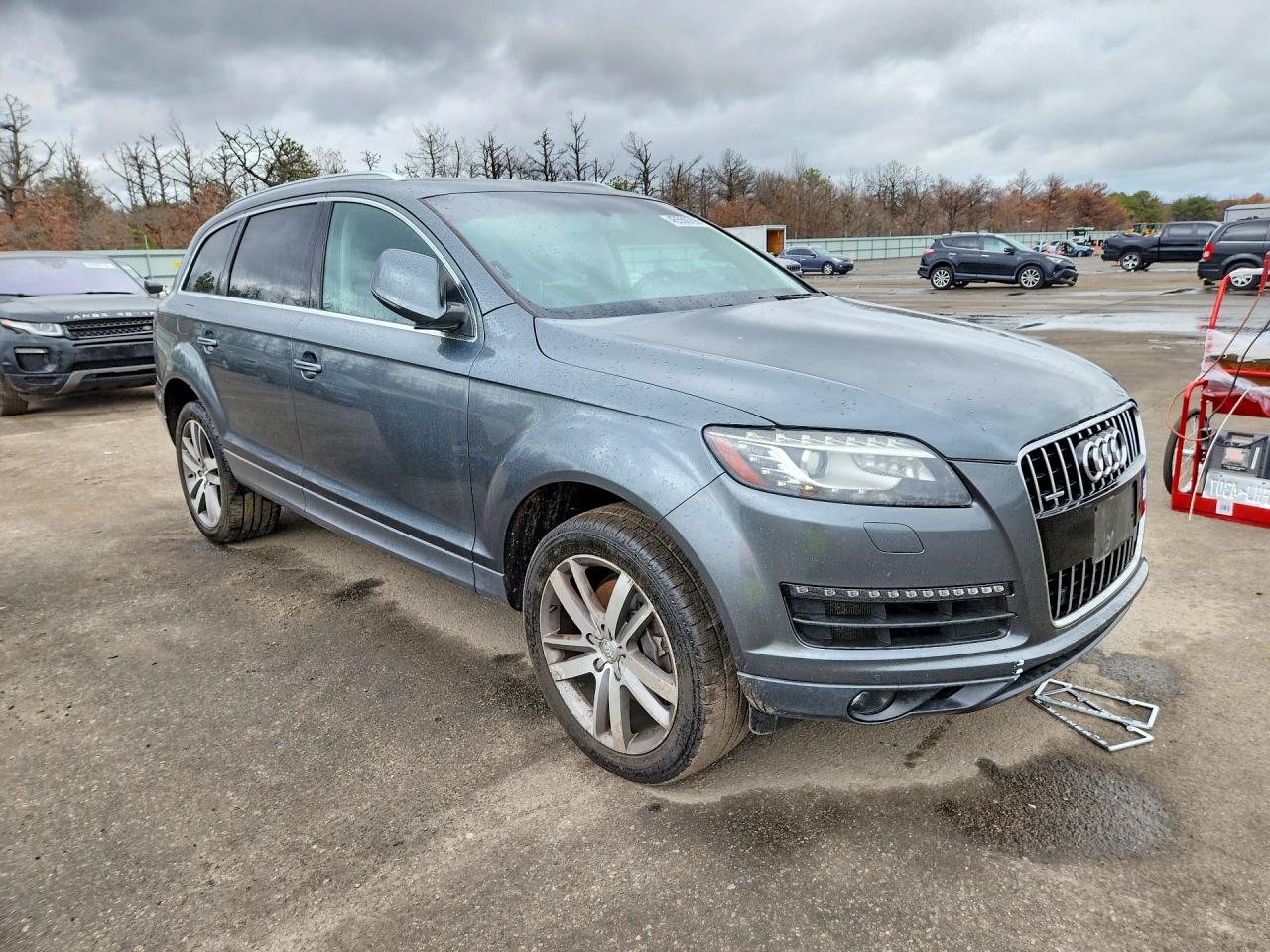 2013 Audi Q7 Premium Plus Gray vin: WA1LGAFEXDD015647