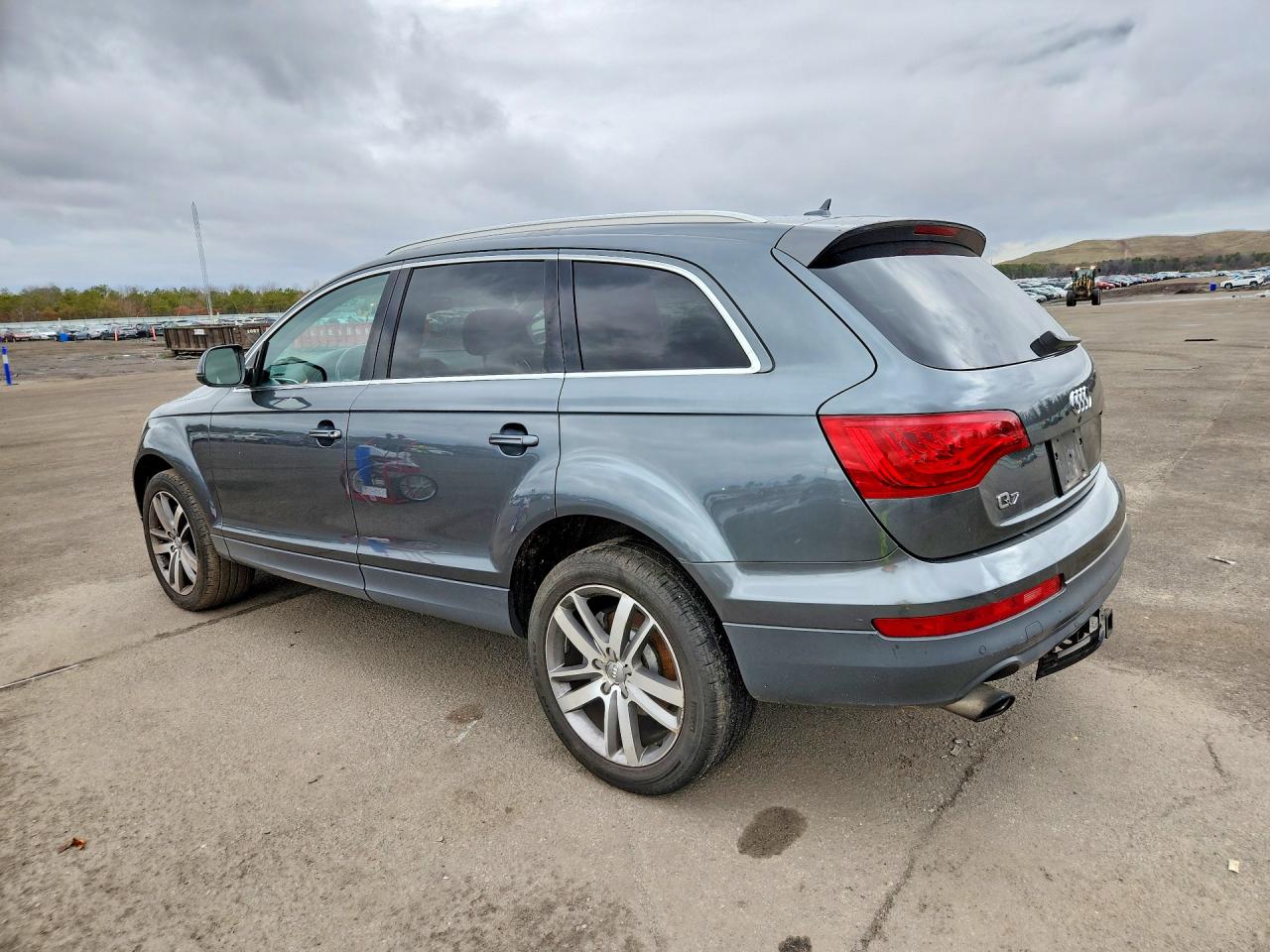 2013 Audi Q7 Premium Plus Gray vin: WA1LGAFEXDD015647