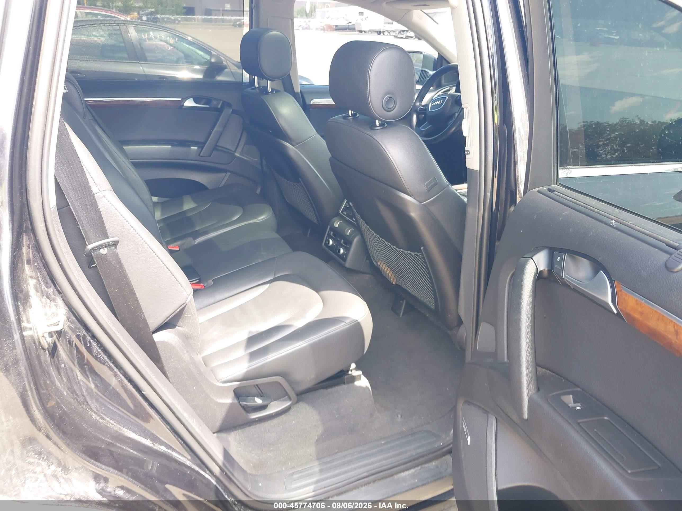 2014 Audi Q7 3.0t Premium Black vin: WA1LGAFEXED004293