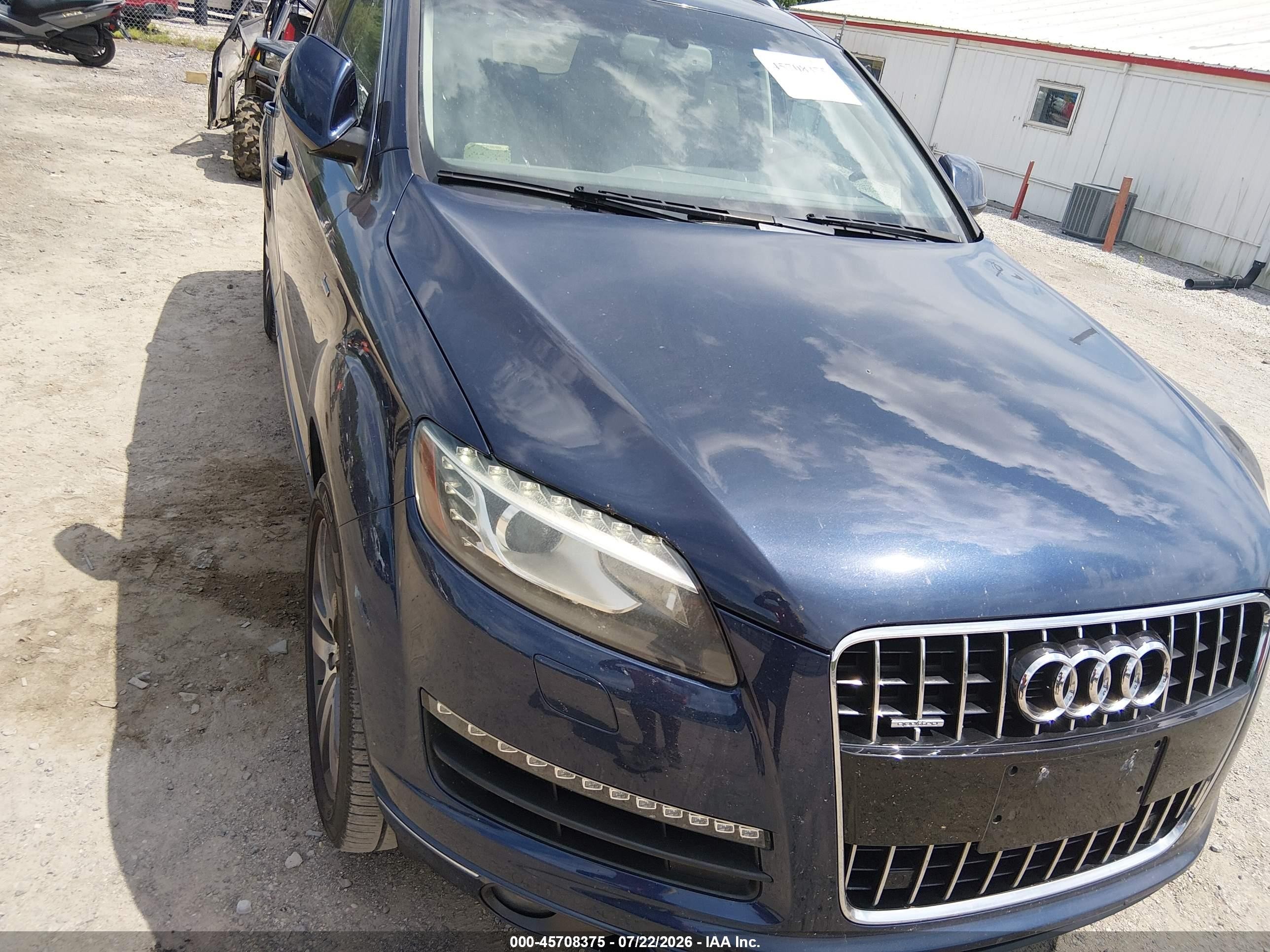 2014 Audi Q7 3.0t Premium Blue vin: WA1LGAFEXED019358