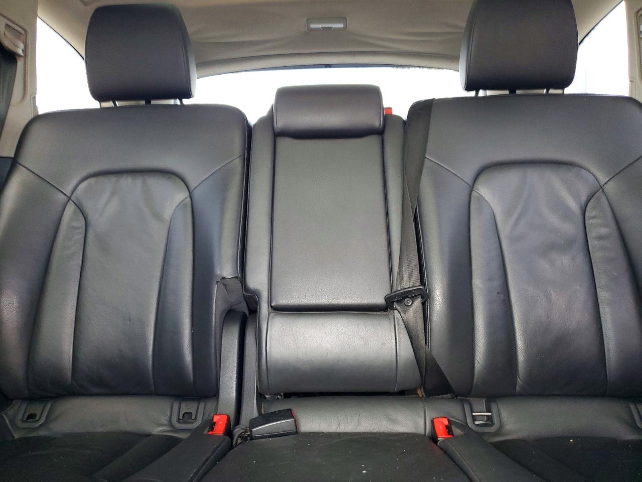 2015 Audi Q7 Premium Plus Gray vin: WA1LGAFEXFD001010