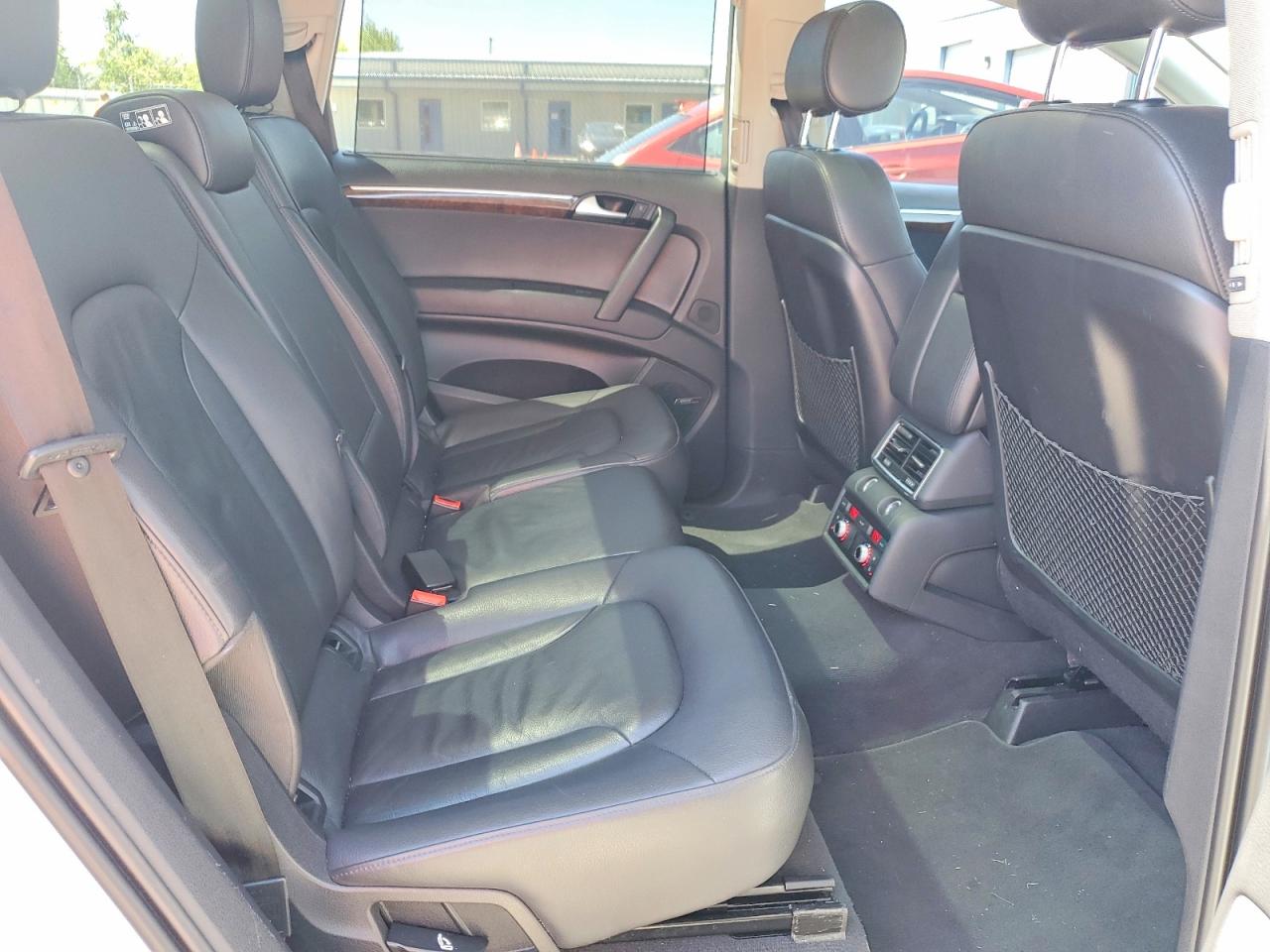 2015 Audi Q7 Premium Plus White vin: WA1LGAFEXFD001587