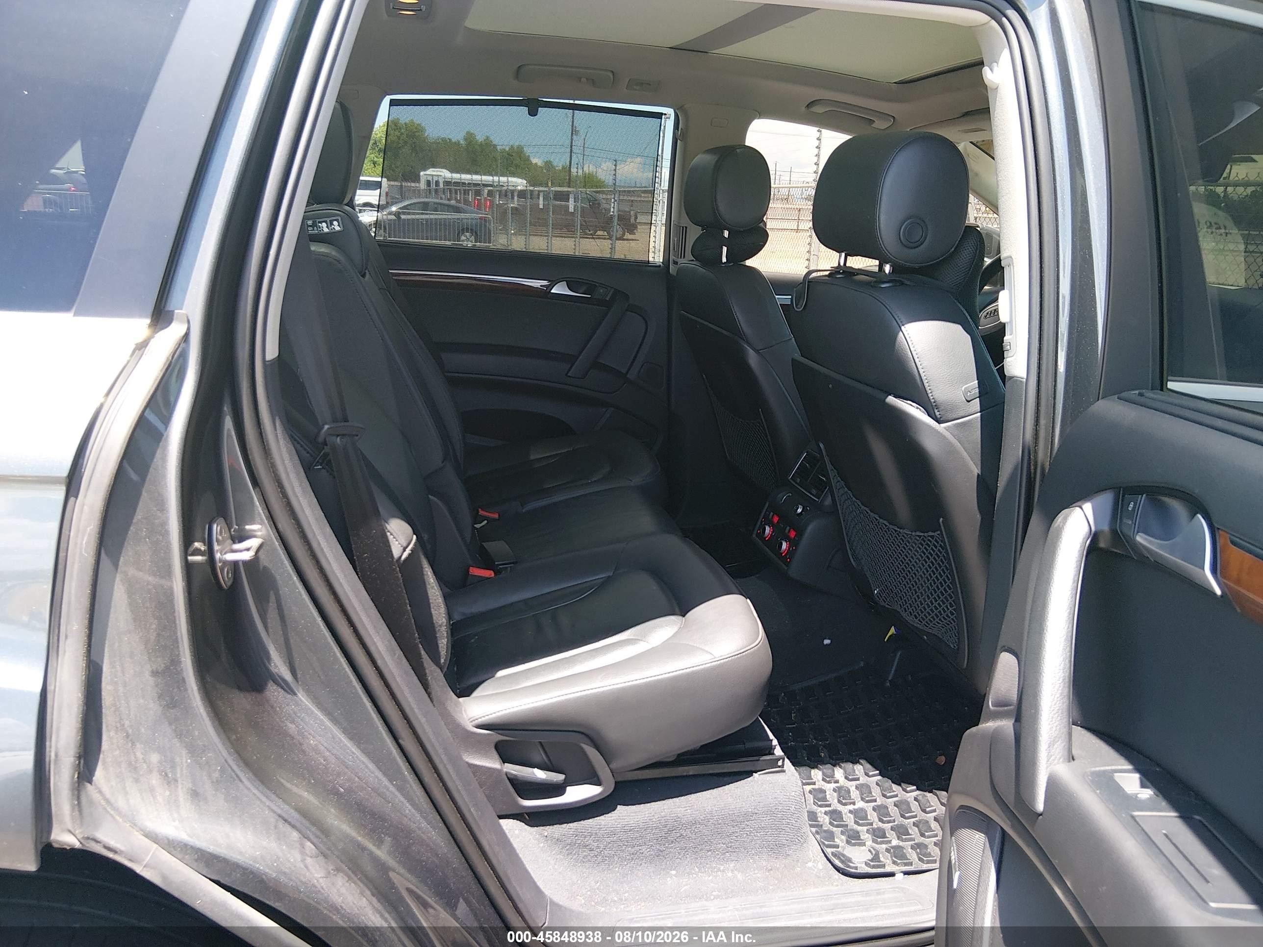 2015 Audi Q7 3.0t Premium Black vin: WA1LGAFEXFD012198