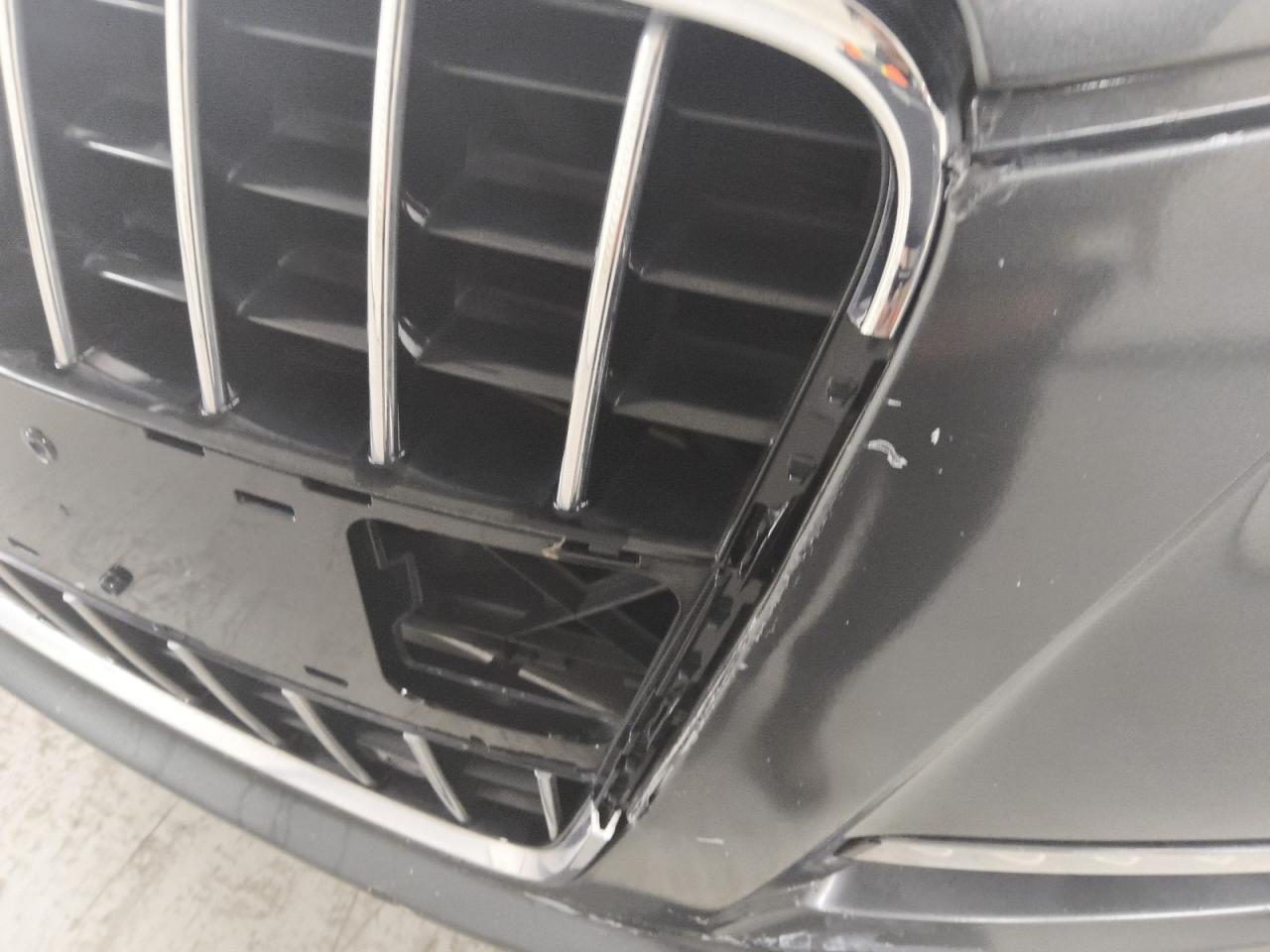 2015 Audi Q7 Premium Plus Gray vin: WA1LGAFEXFD016963 Damage: Grille, Broken, Replacement Required