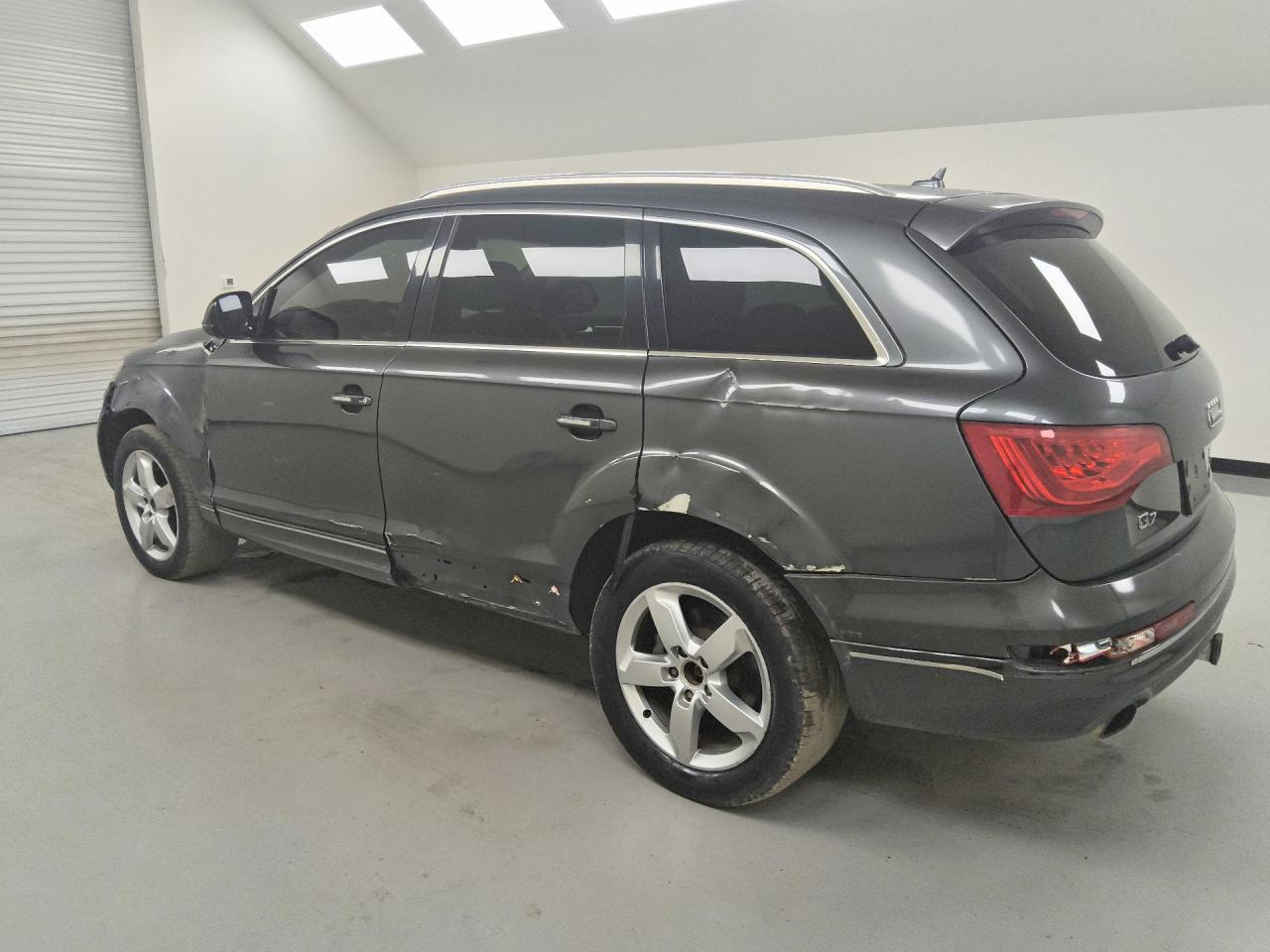 2015 Audi Q7 Premium Plus Gray vin: WA1LGAFEXFD016963