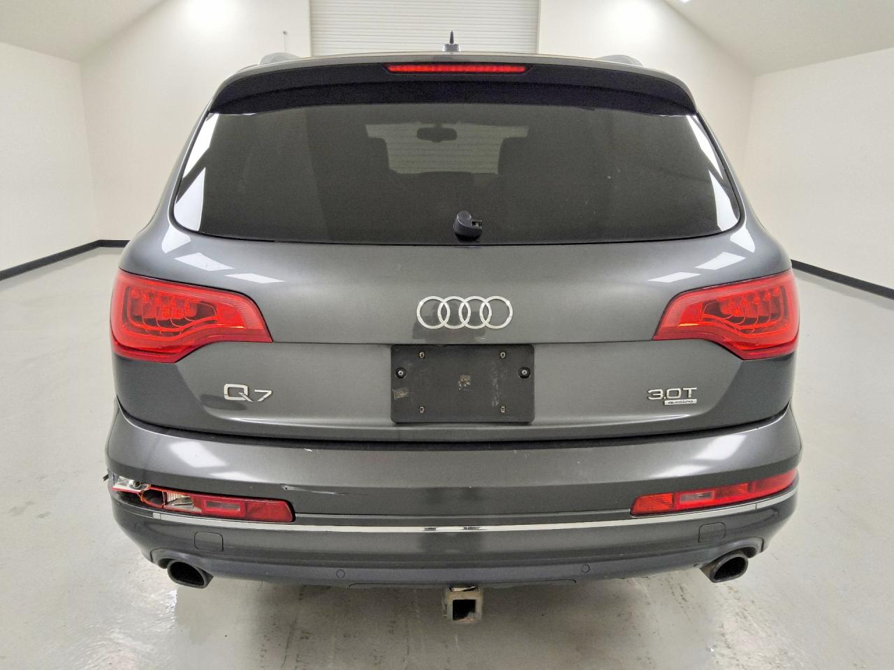 2015 Audi Q7 Premium Plus Gray vin: WA1LGAFEXFD016963