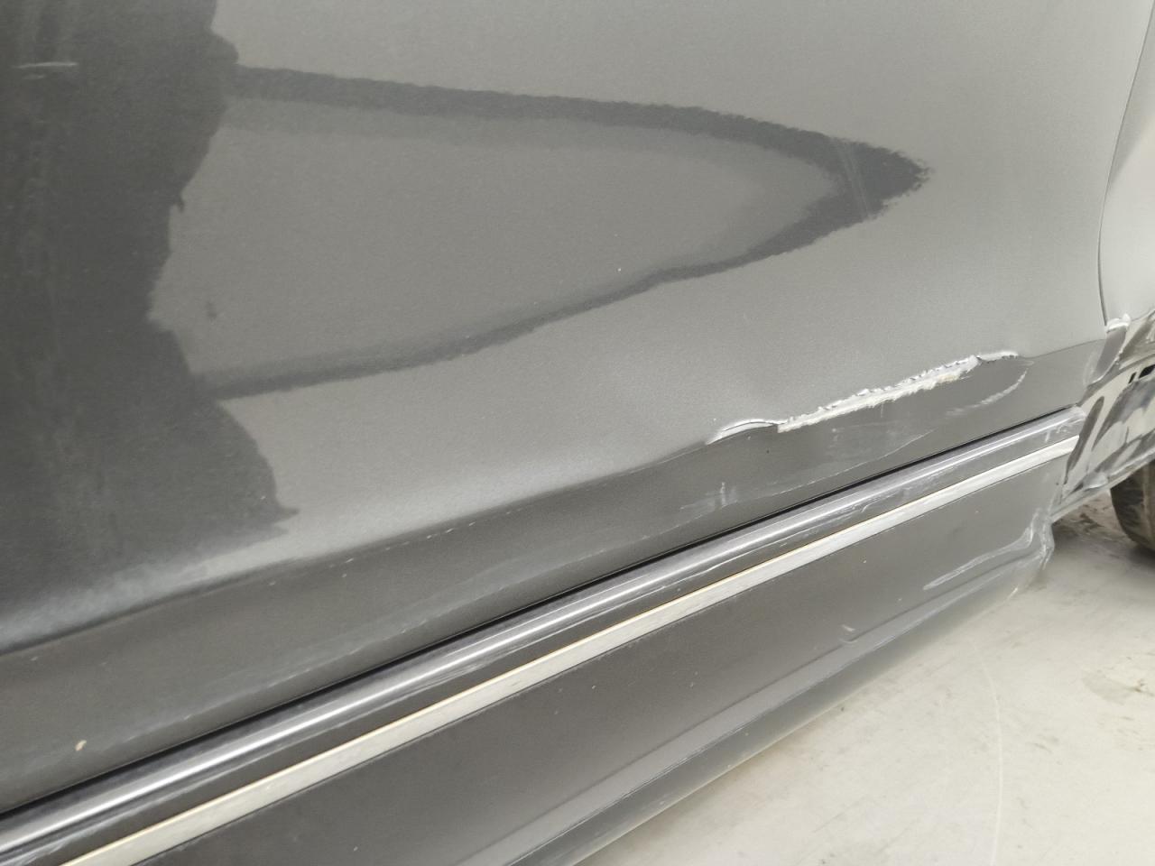 2015 Audi Q7 Premium Plus Gray vin: WA1LGAFEXFD016963 Damage: Left Front Door, Severe Damage, Replacement Required