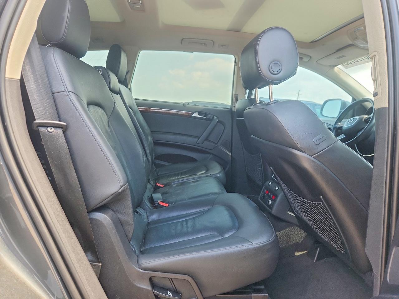 2015 Audi Q7 Premium Plus Gray vin: WA1LGAFEXFD022634