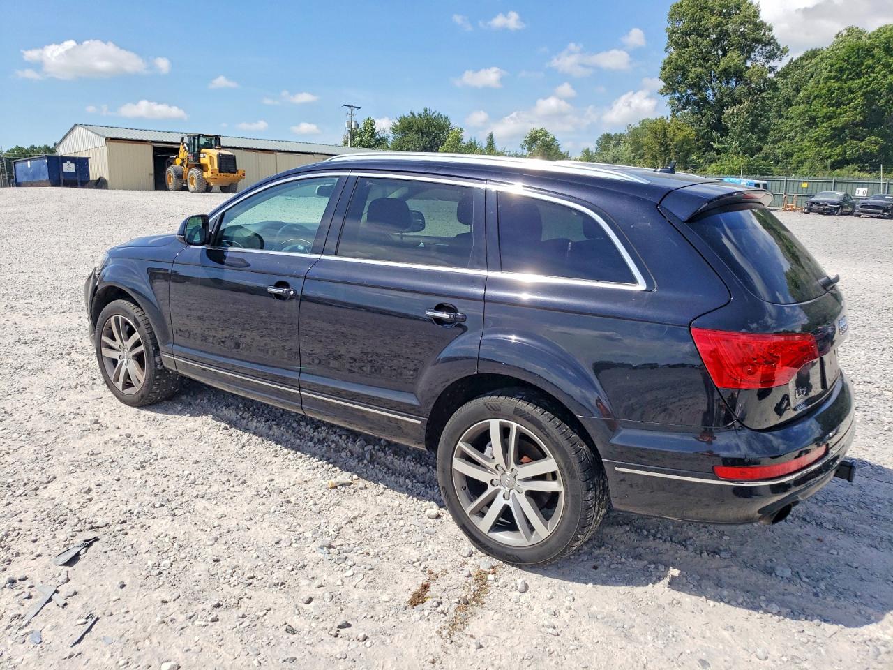 2015 Audi Q7 Premium Plus Черный vin: WA1LGAFEXFD023752