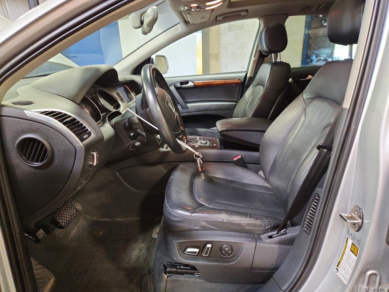 2015 Audi Q7 Premium Plus Silver vin: WA1LGAFEXFD026764