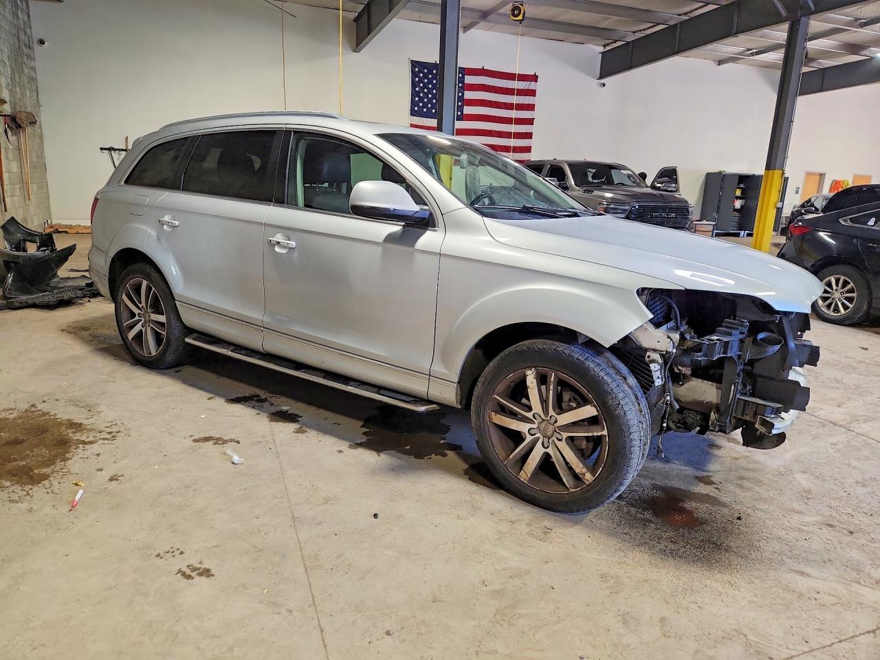 2015 Audi Q7 Premium Plus Silver vin: WA1LGAFEXFD026764