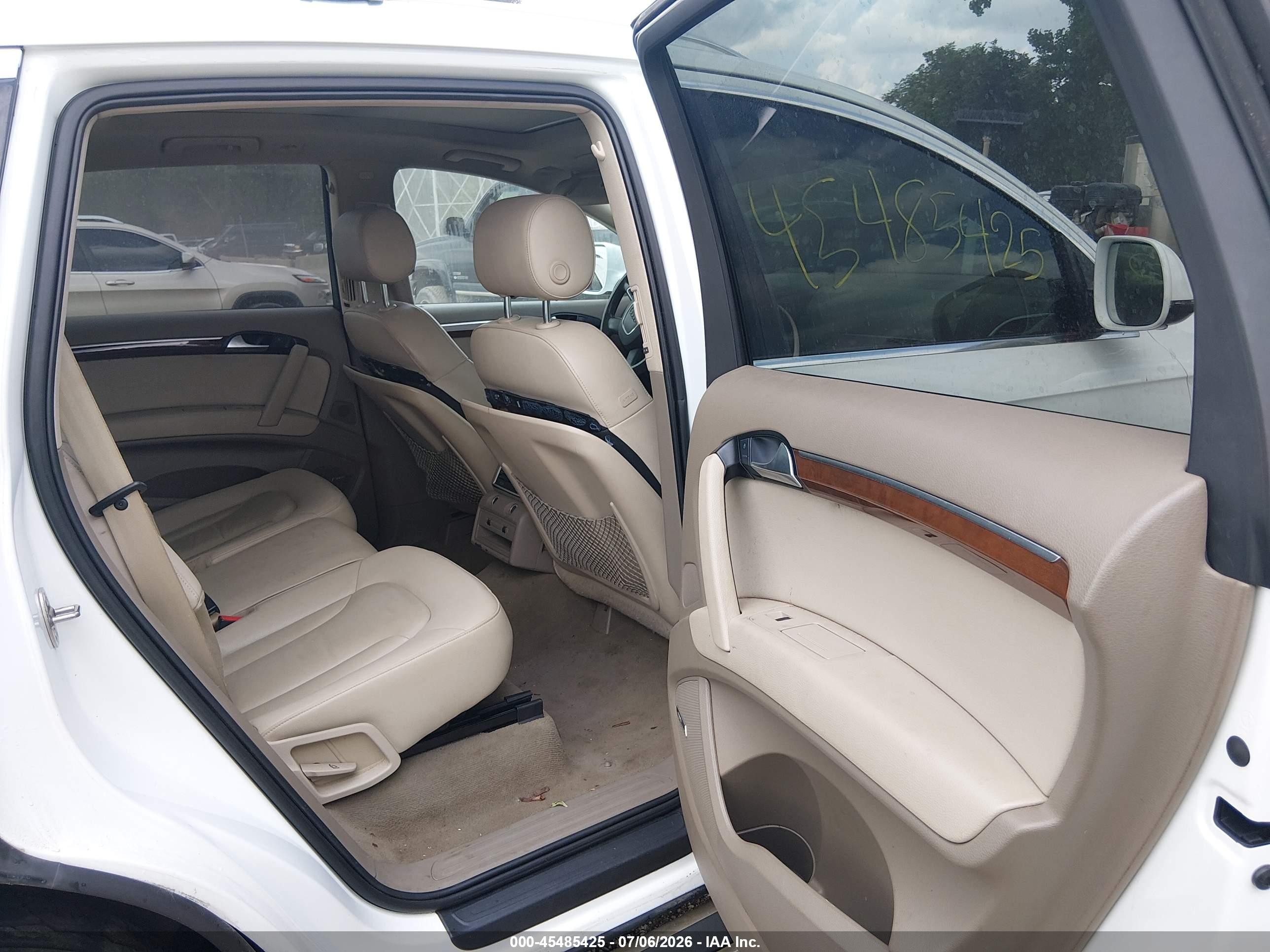 2011 Audi Q7 3.0t Premium White vin: WA1LGBFE2BD003155