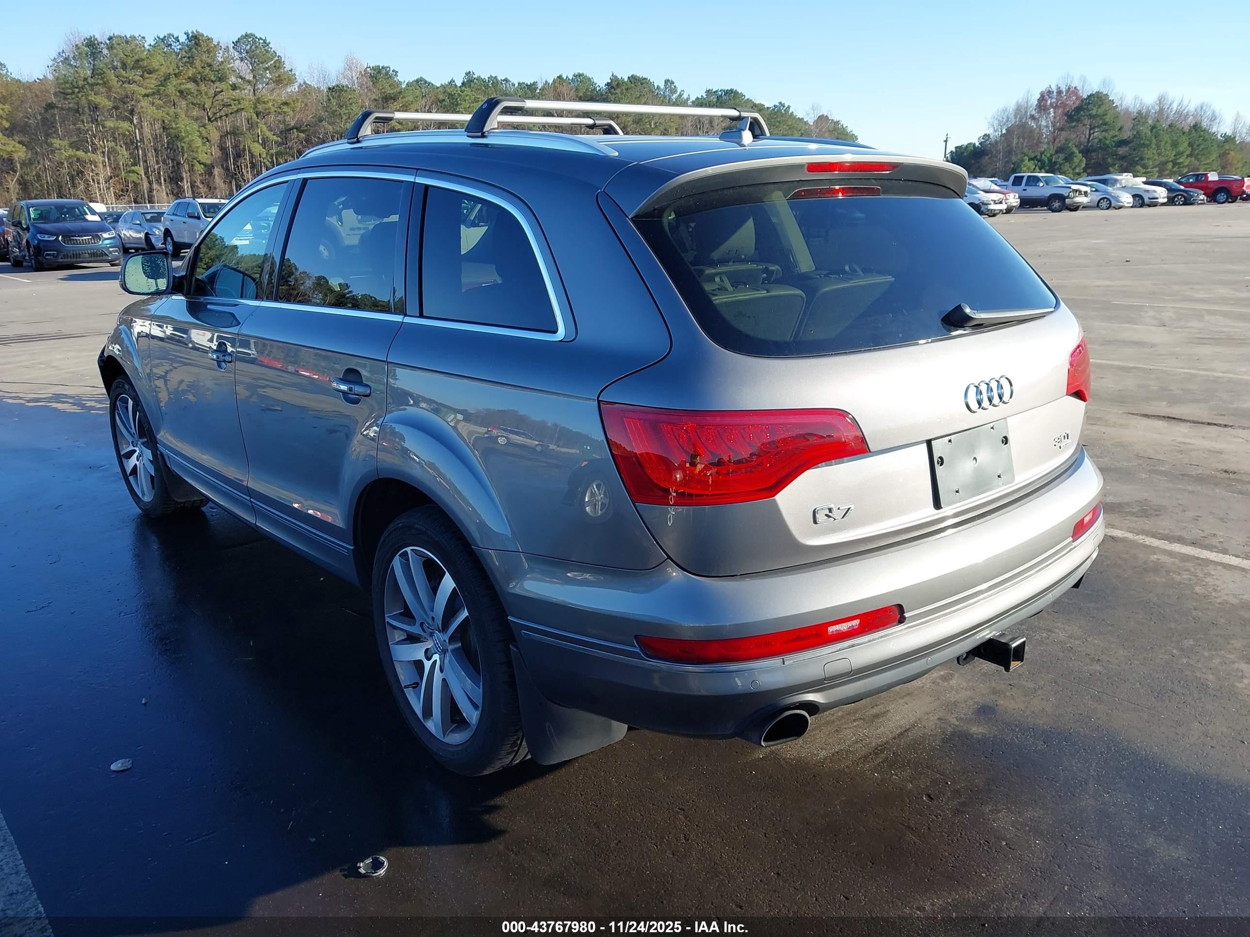 2014 Audi Q7 3.0t Premium Gray vin: WA1LGBFE8ED006193