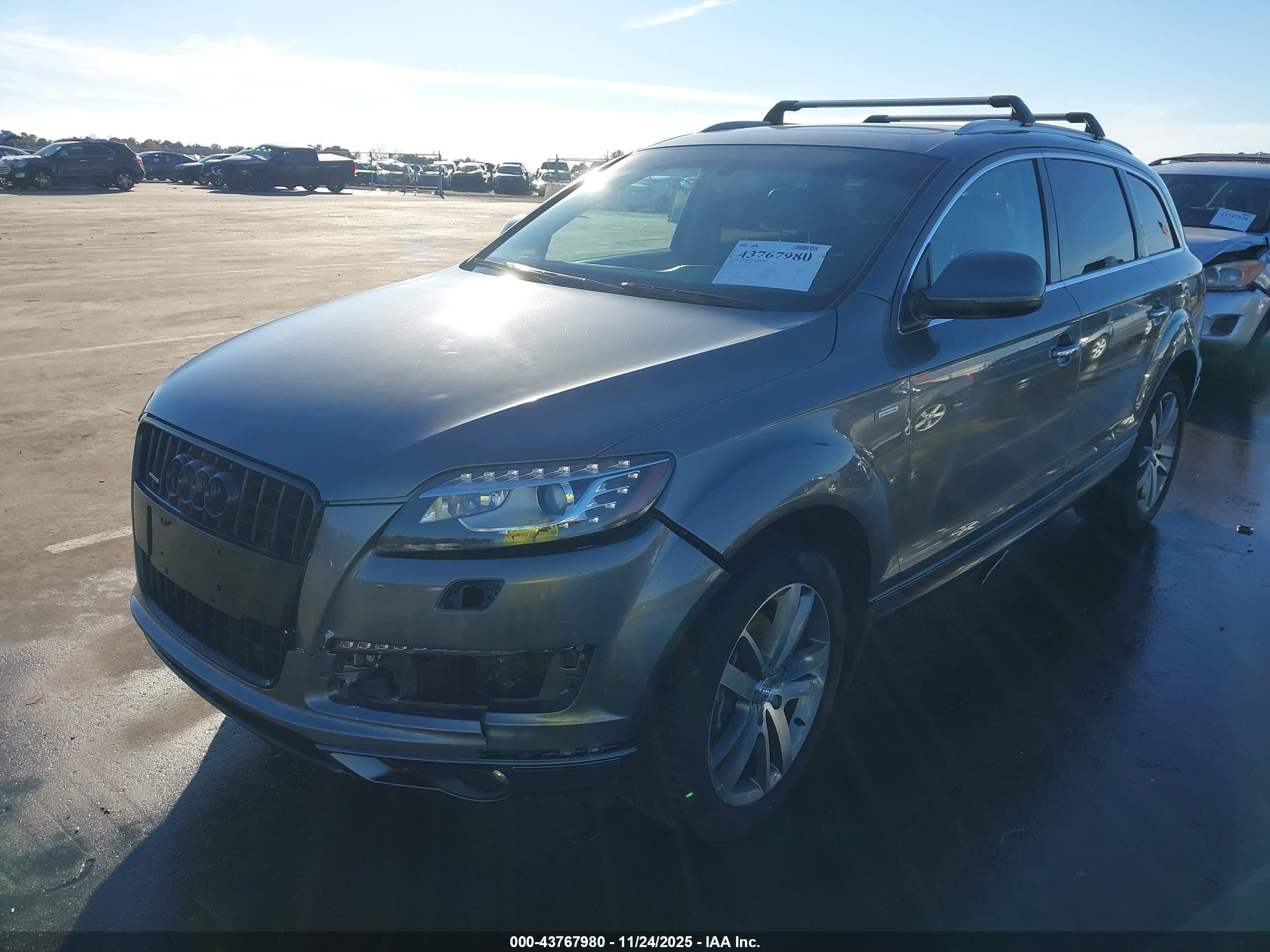 2014 Audi Q7 3.0t Premium Gray vin: WA1LGBFE8ED006193