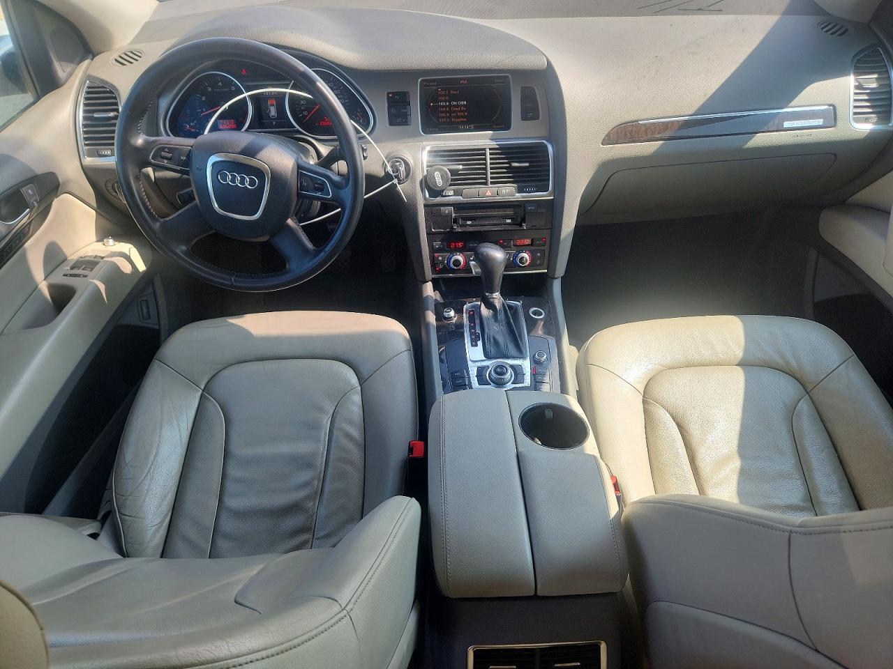 2011 Audi Q7 Premium Plus Silver vin: WA1LGCFE8BD001934