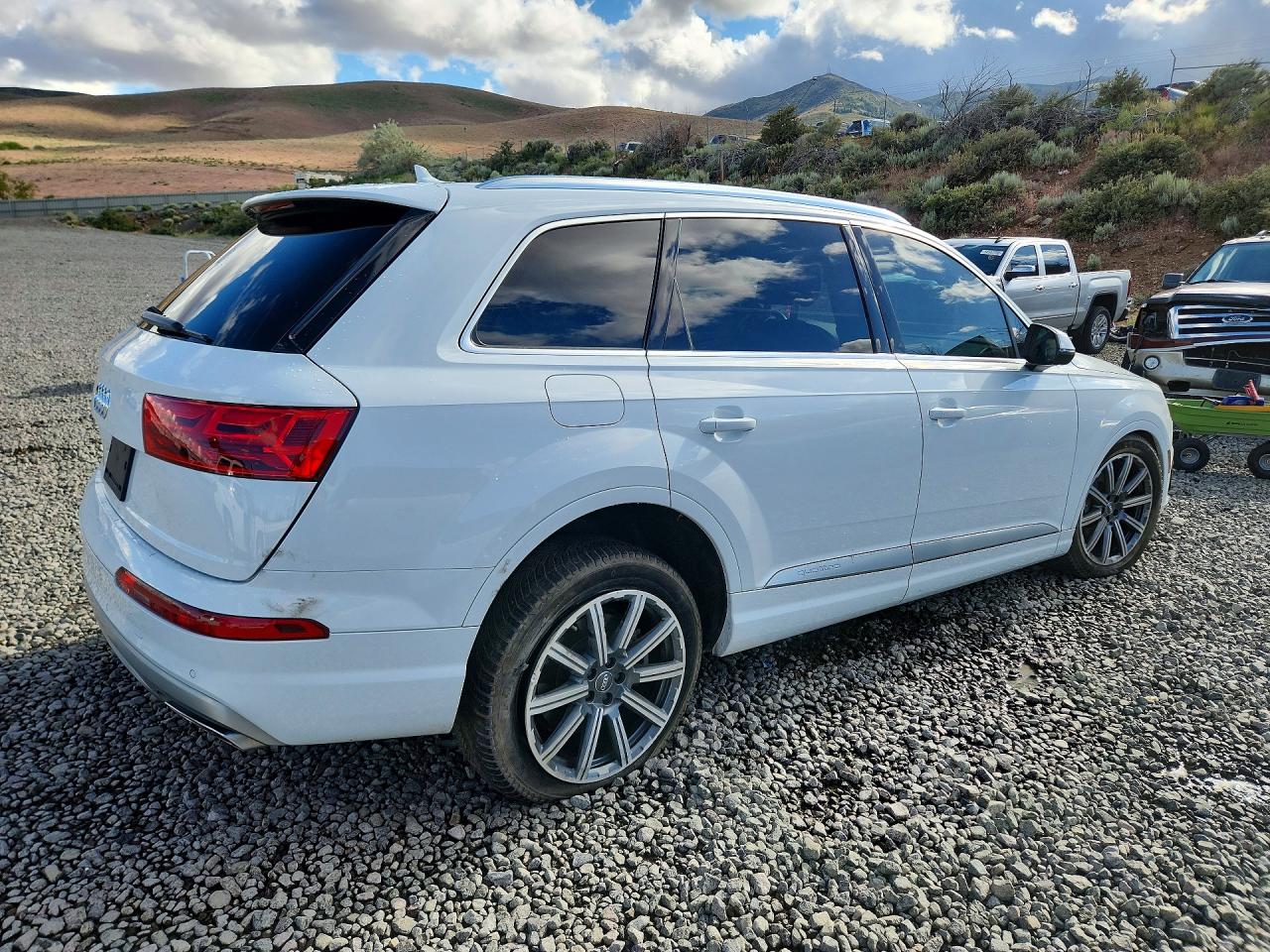 2019 Audi Q7 Premium Plus White vin: WA1LHAF70KD026460