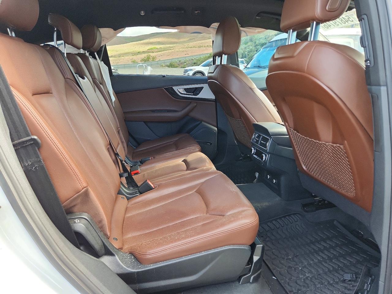 2019 Audi Q7 Premium Plus White vin: WA1LHAF70KD026460