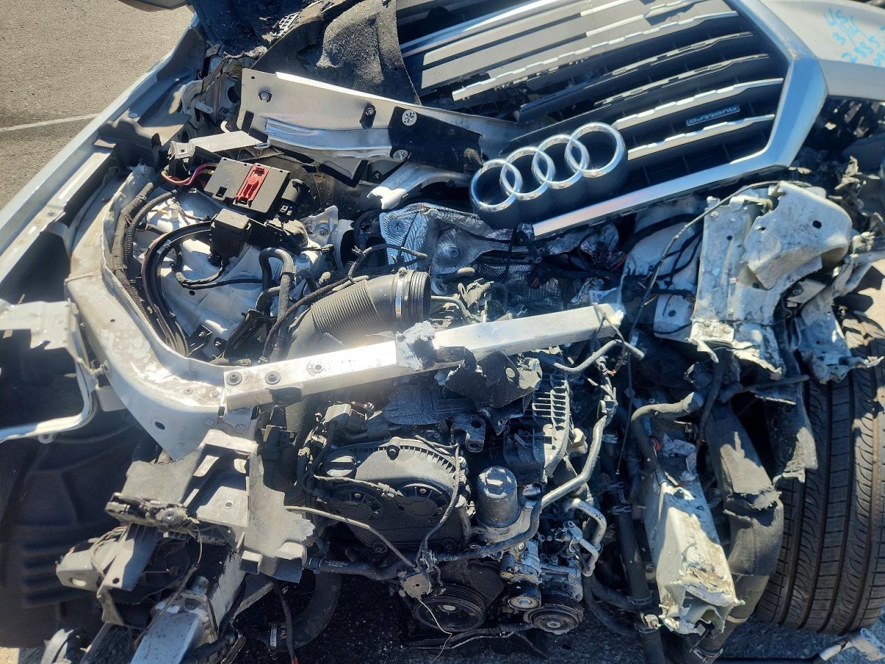 2018 Audi Q7 Premium Plus White vin: WA1LHAF72JD000974