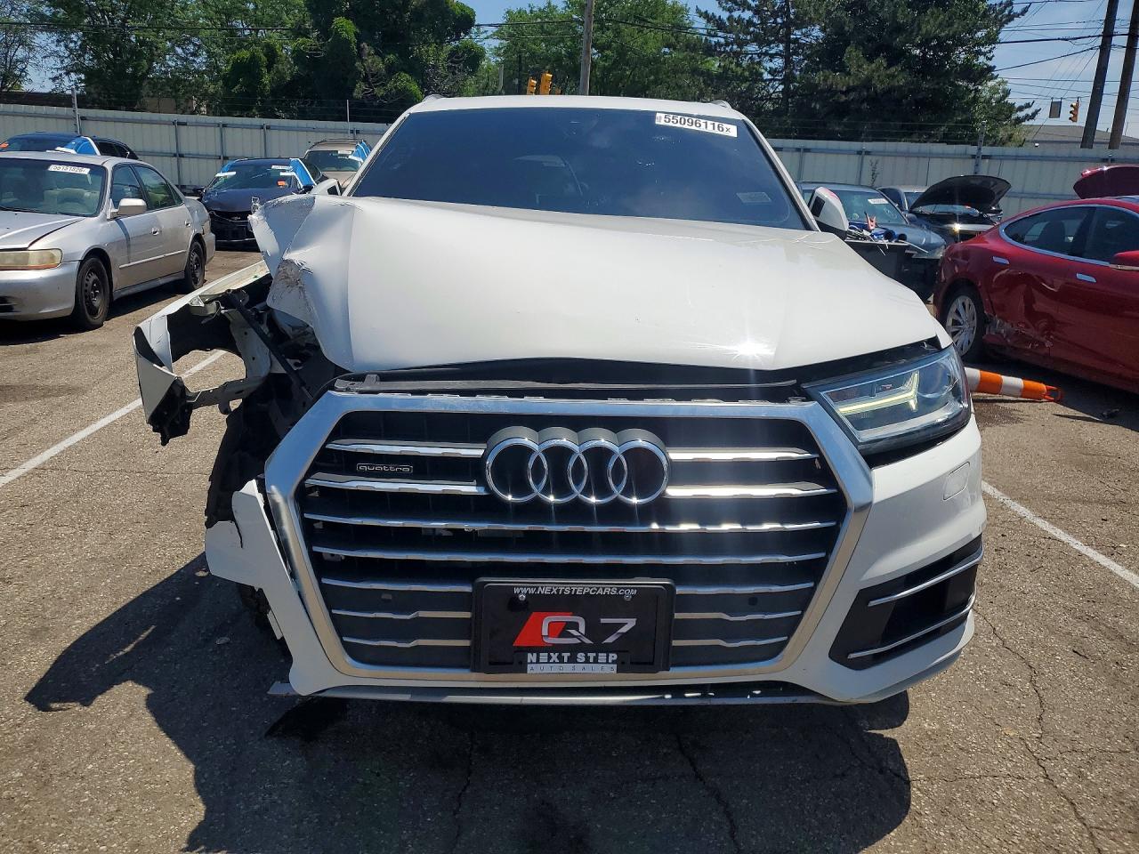 2018 Audi Q7 Premium Plus White vin: WA1LHAF73JD036253