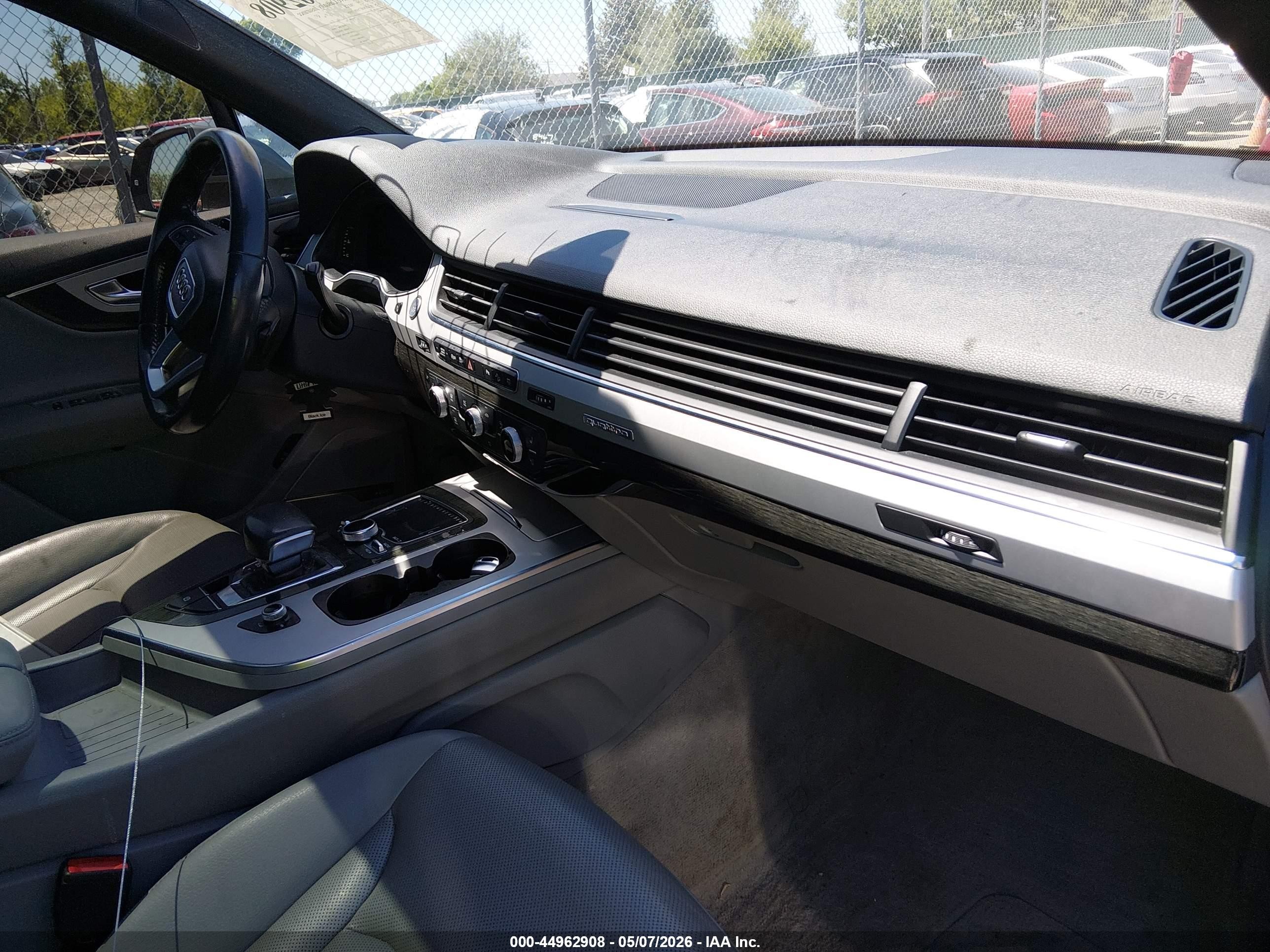 2018 Audi Q7 2.0t Premium Gray vin: WA1LHAF75JD017395