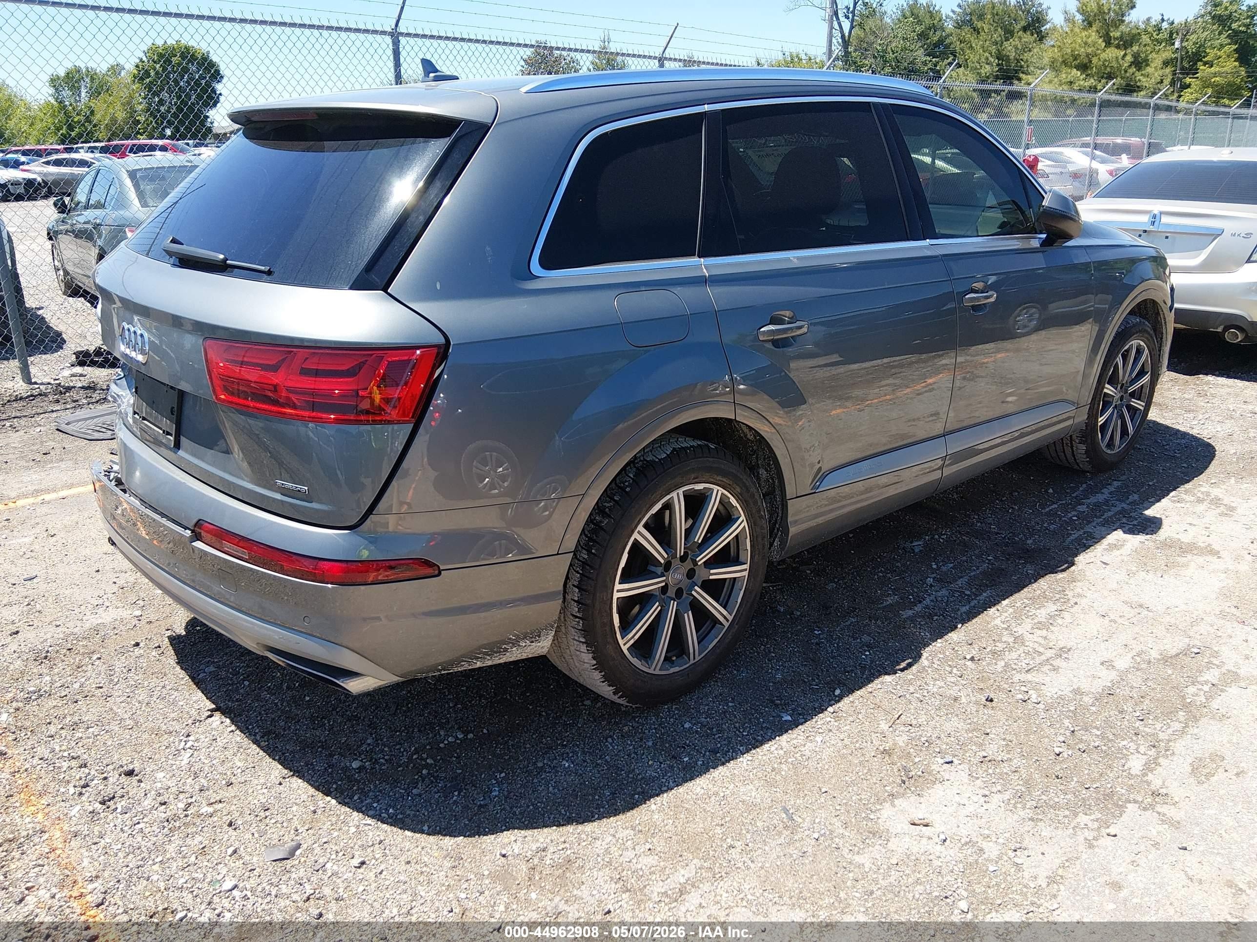 2018 Audi Q7 2.0t Premium Gray vin: WA1LHAF75JD017395