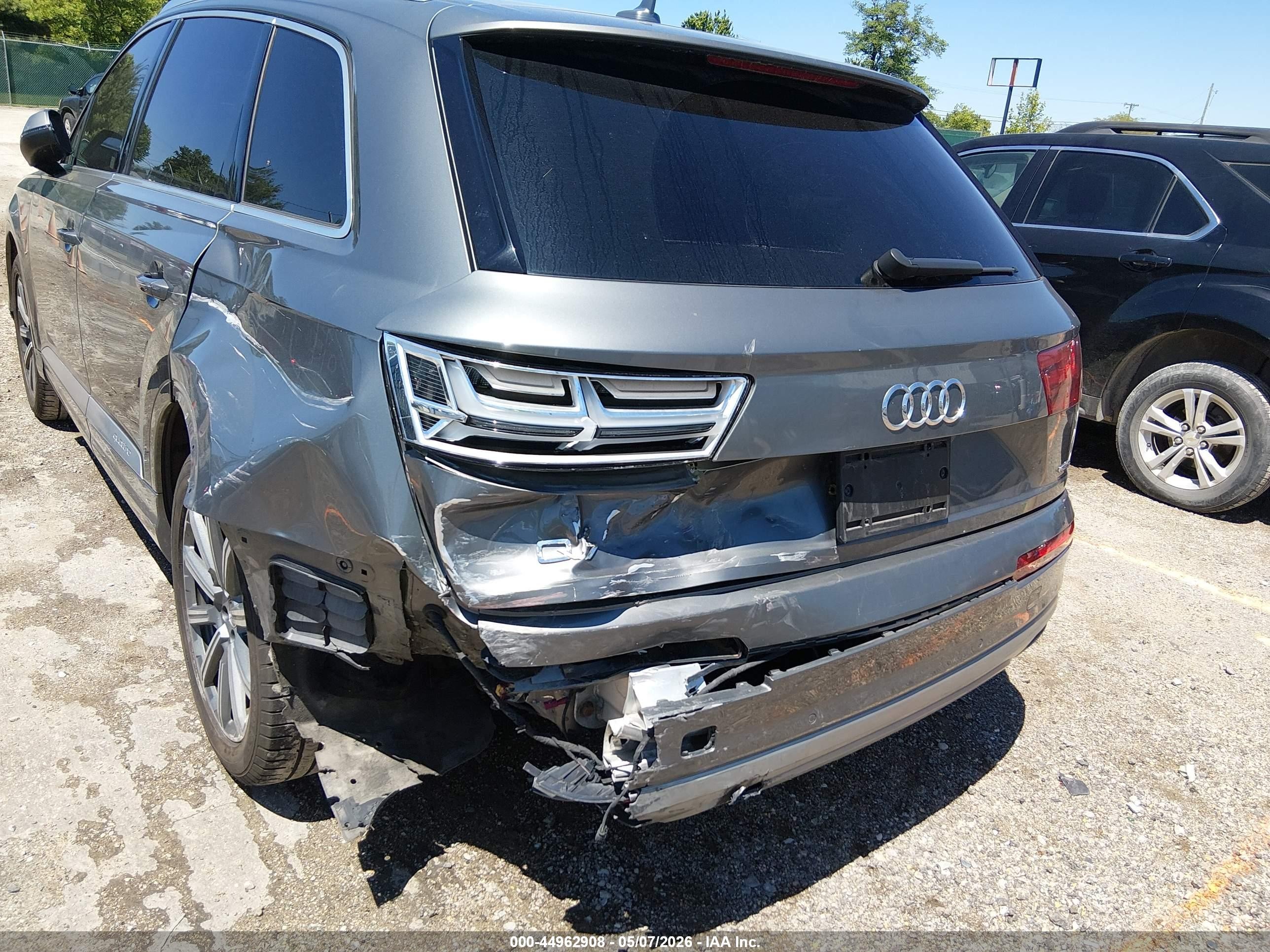 2018 Audi Q7 2.0t Premium Gray vin: WA1LHAF75JD017395