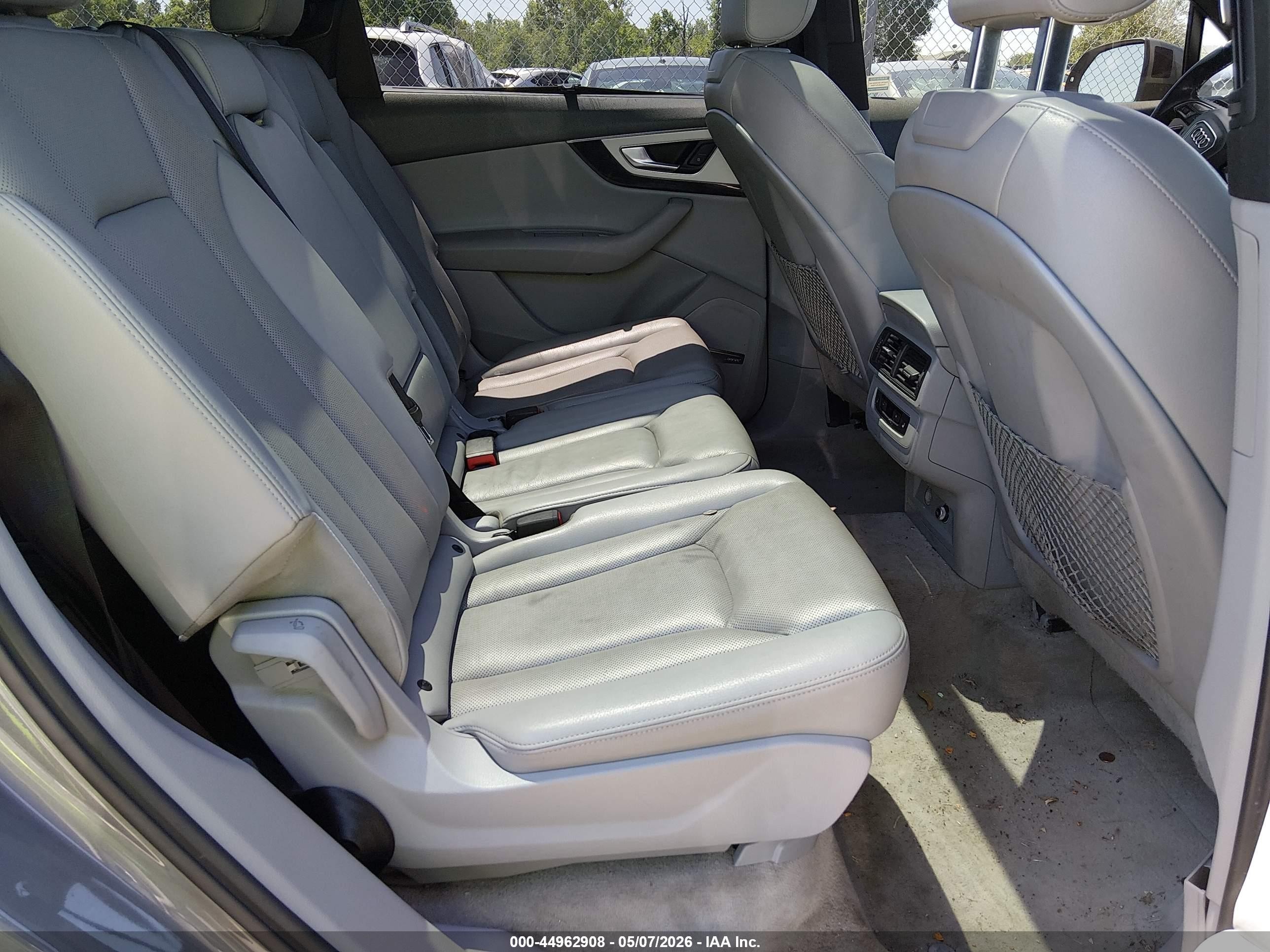 2018 Audi Q7 2.0t Premium Gray vin: WA1LHAF75JD017395