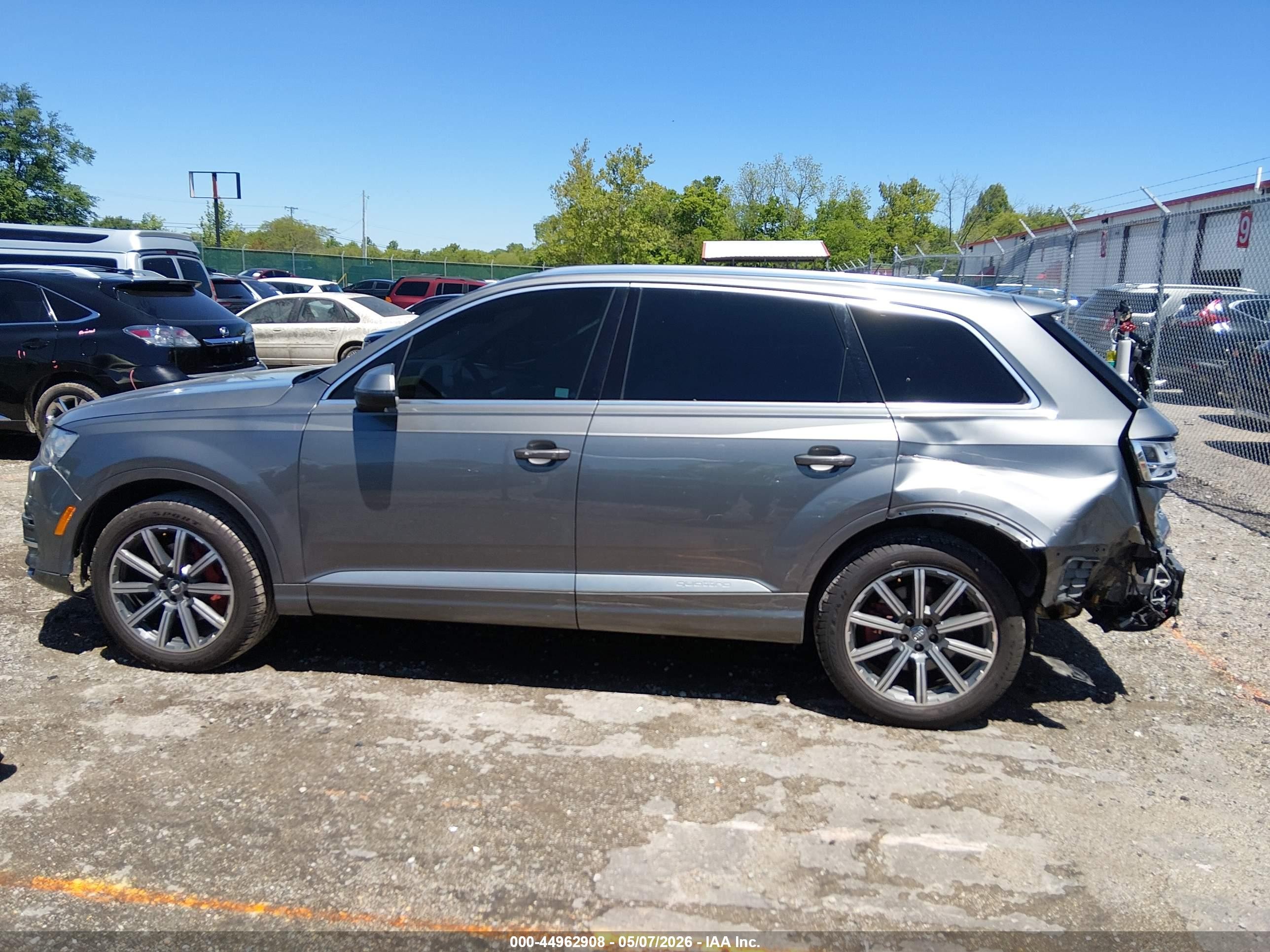 2018 Audi Q7 2.0t Premium Gray vin: WA1LHAF75JD017395