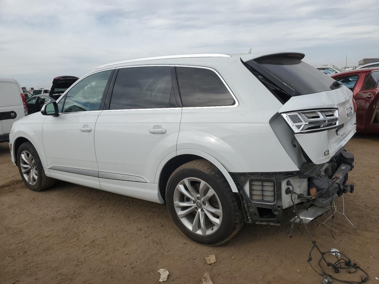 2019 Audi Q7 Premium Plus White vin: WA1LHAF75KD040015
