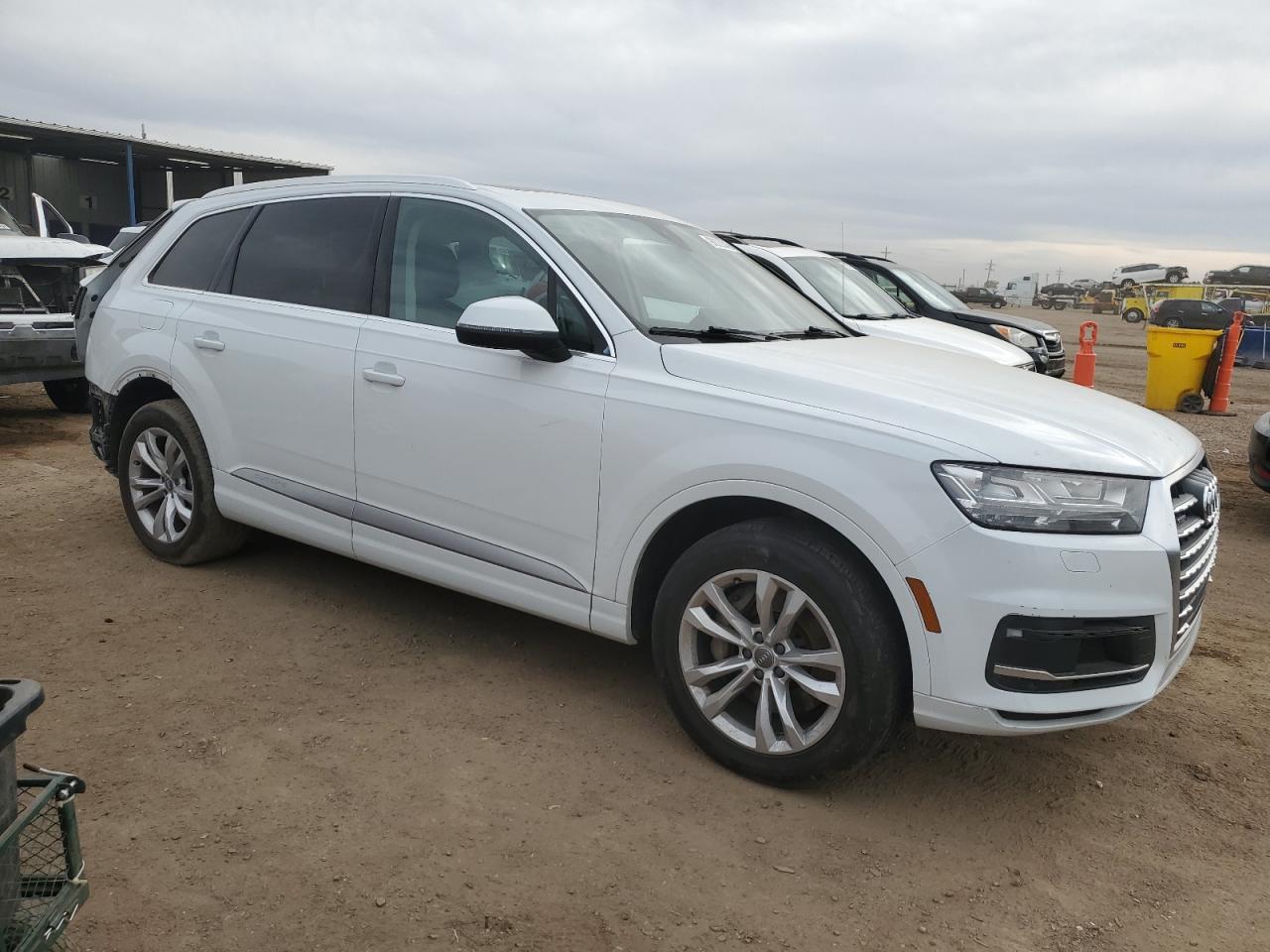 2019 Audi Q7 Premium Plus White vin: WA1LHAF75KD040015