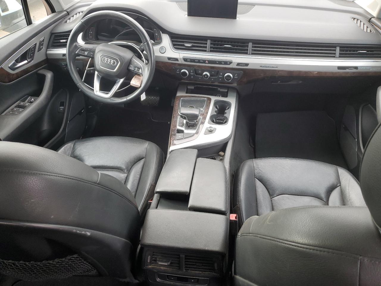 2019 Audi Q7 Premium Plus White vin: WA1LHAF75KD040015